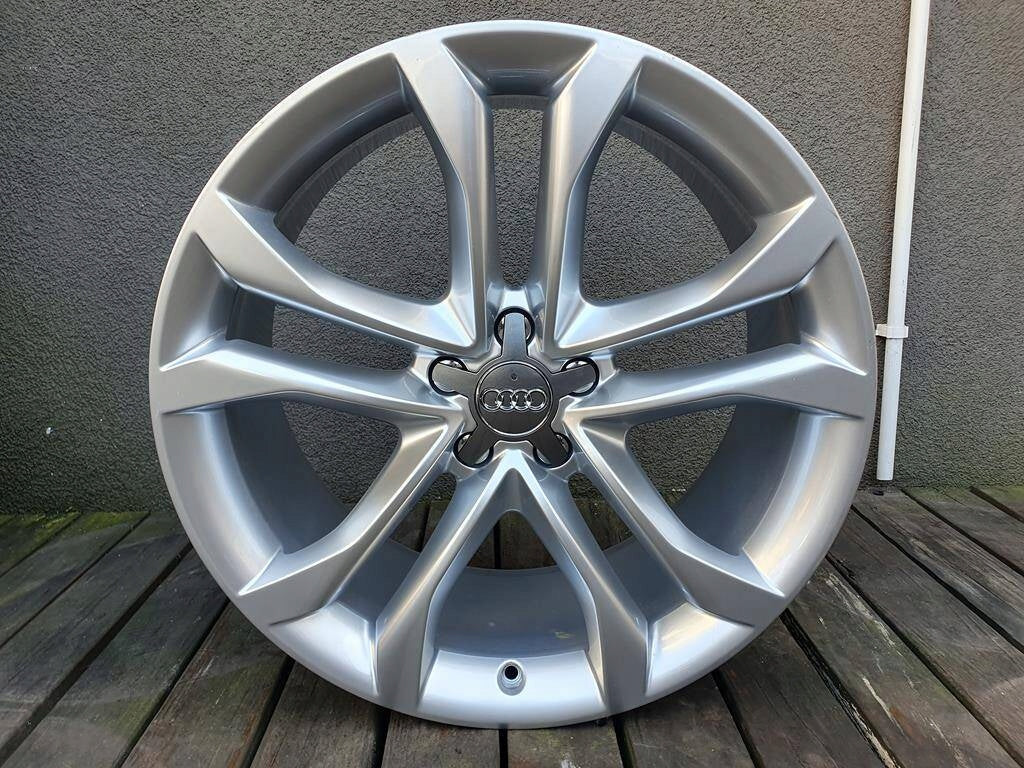 1x Alu Felge Audi A8 Aluminum rim 20 Zoll 9.0J 5x112 37ET 4H0601025BL