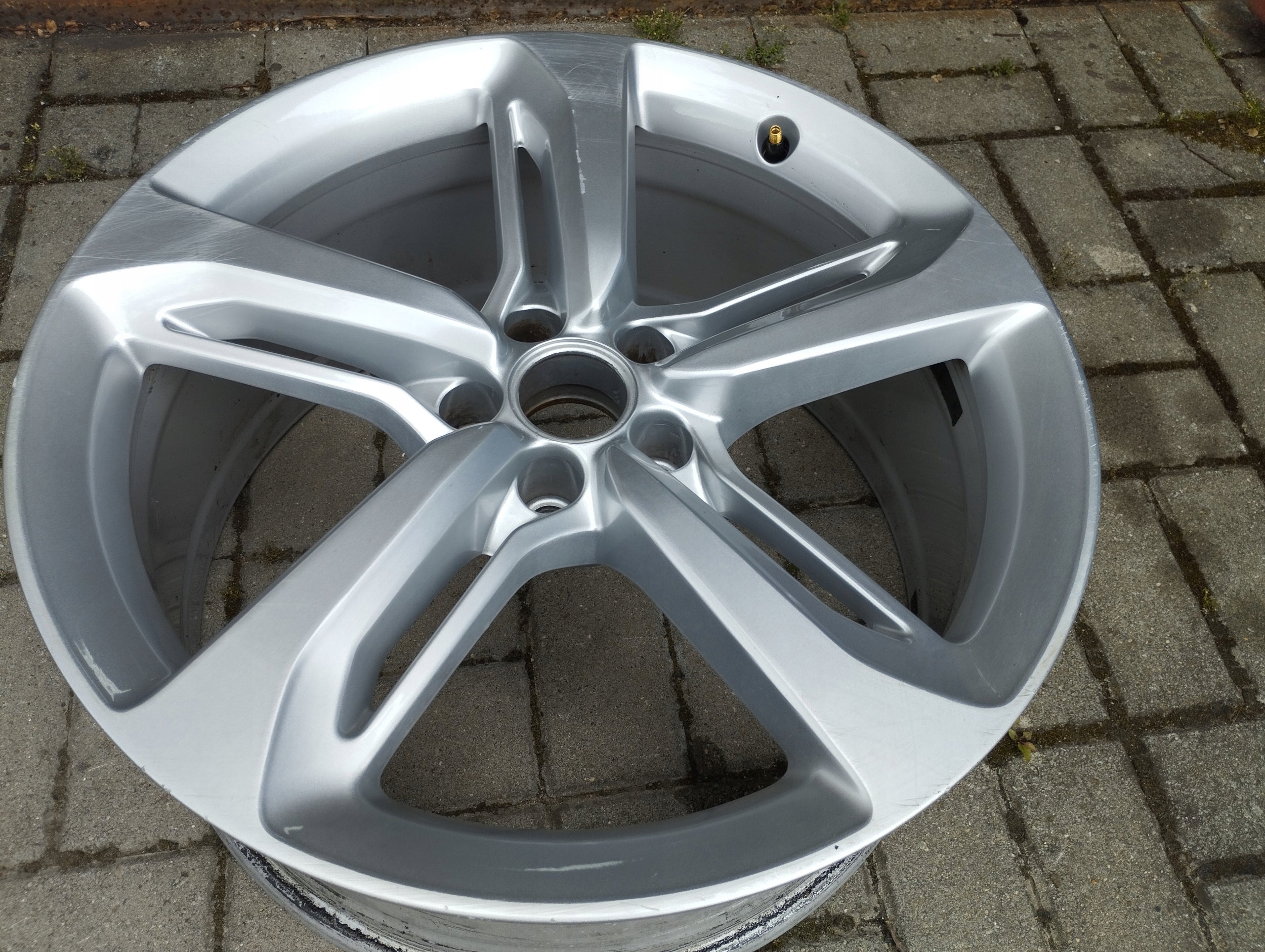 1x Alu Felge Audi A8 Aluminum rim 20 Zoll 9.0J 5x112 4H0601025CB