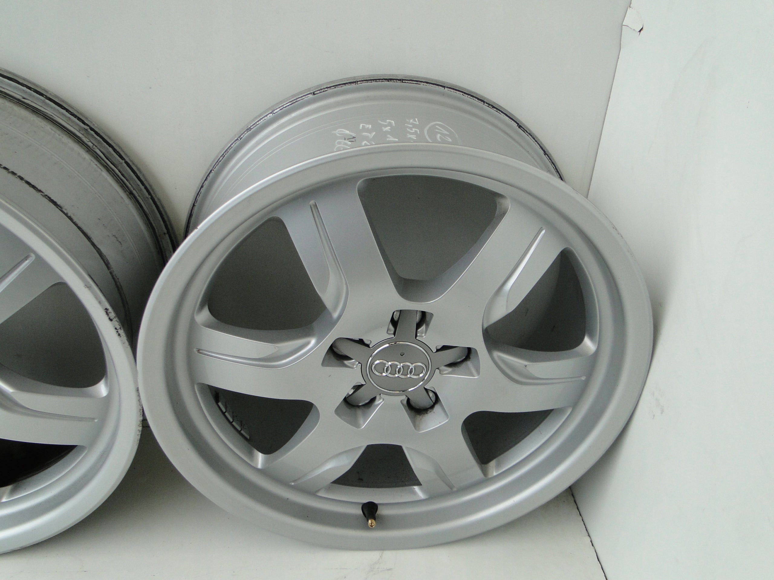 Alu Felge Audi RS3 Aluminum rim 17 Zoll 7.5J 5x112 28ET 8T0601025BS