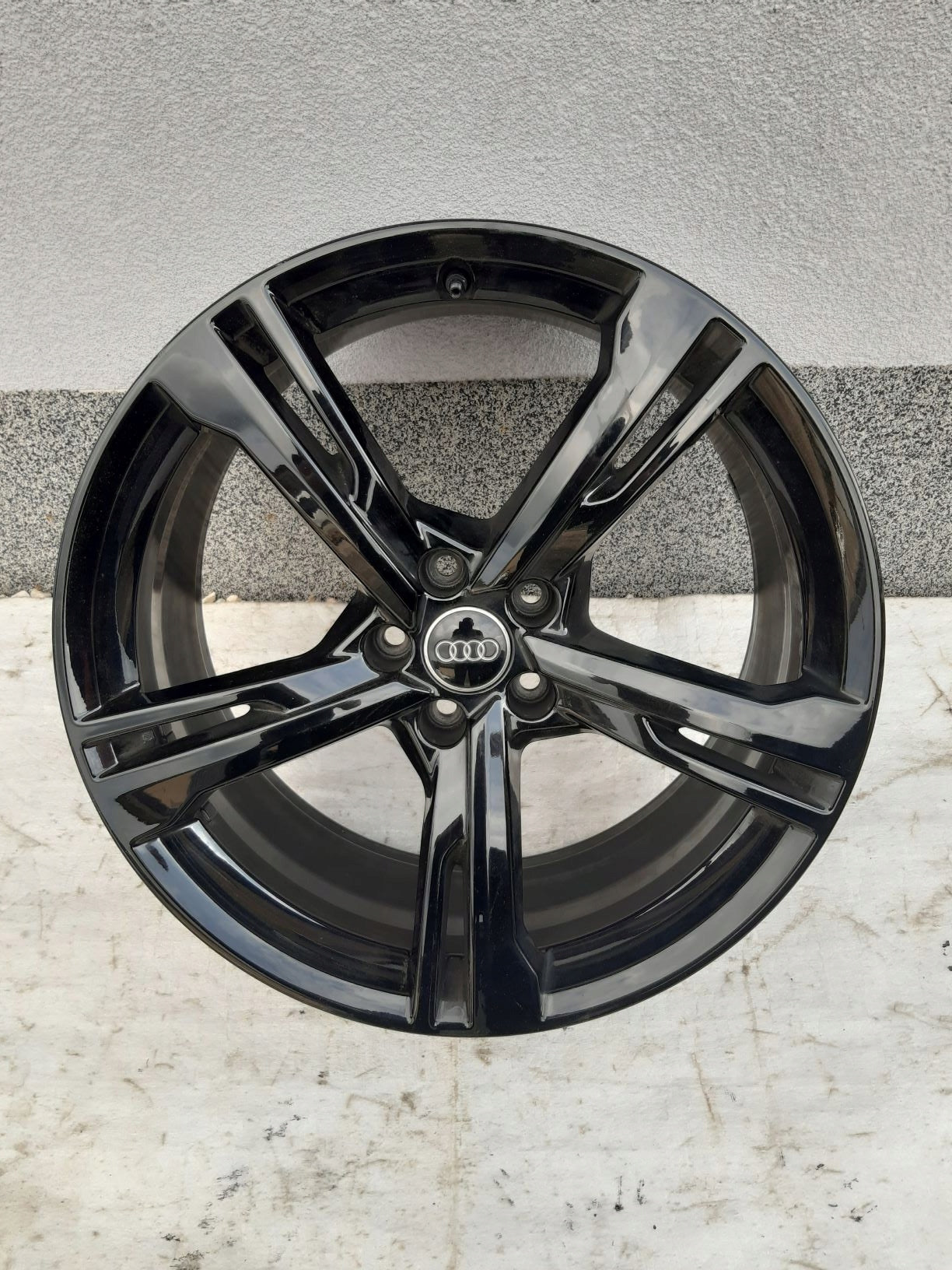  1x Alu Felge Audi A8 Aluminum rim 20 Zoll 9.0J 5x112 40ET 4N0071490 product image