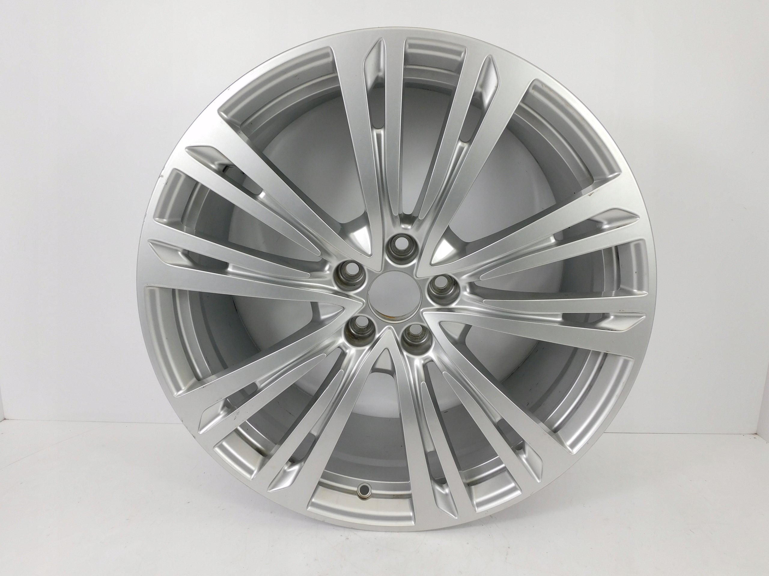 1x Alu Felge Audi A8 Aluminum rim 20 Zoll 9.0J 5x112 40ET 4N0601025Q