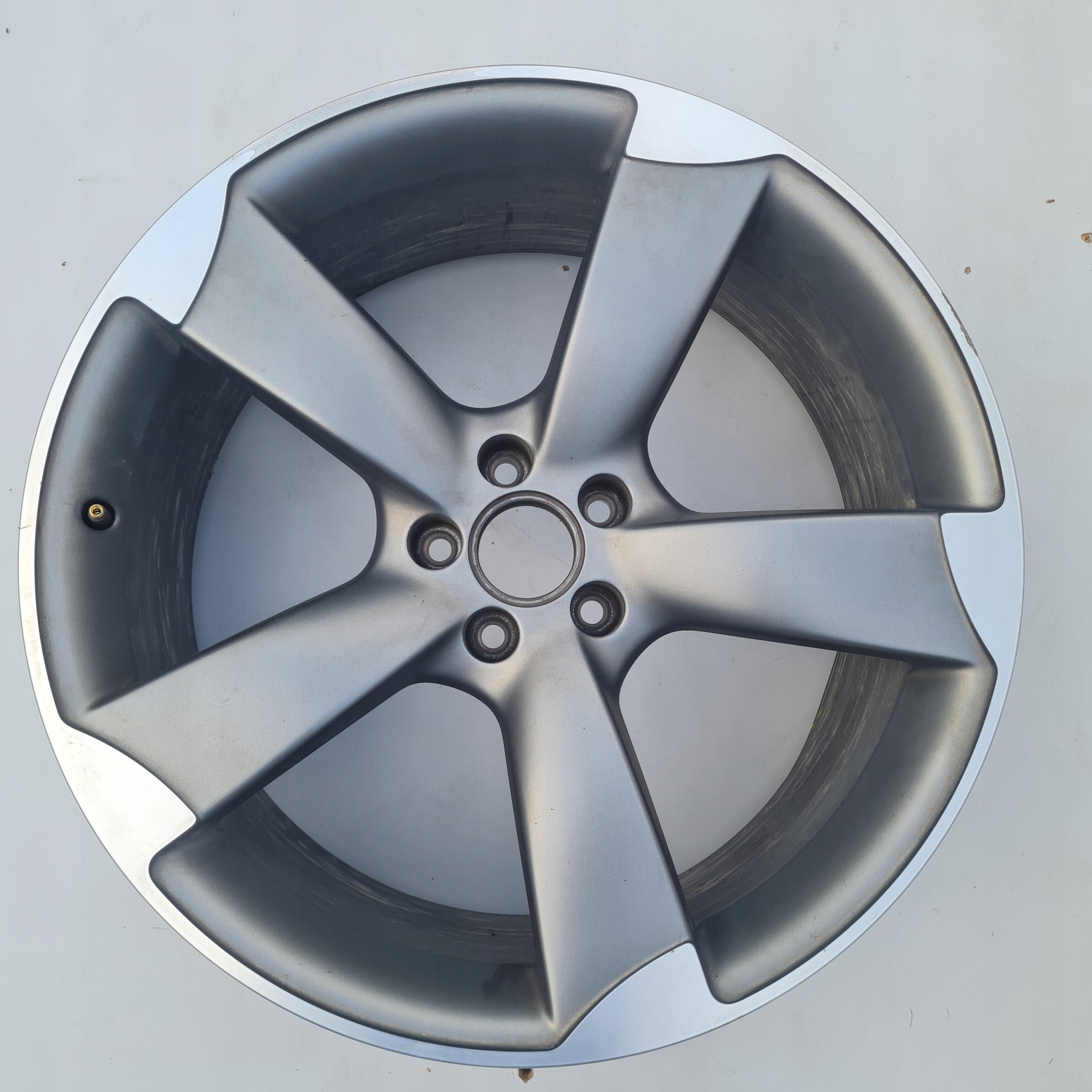 1x Alu Felge Audi A8 Aluminum rim 21 Zoll 9.0J 5x112 4H0601025AT