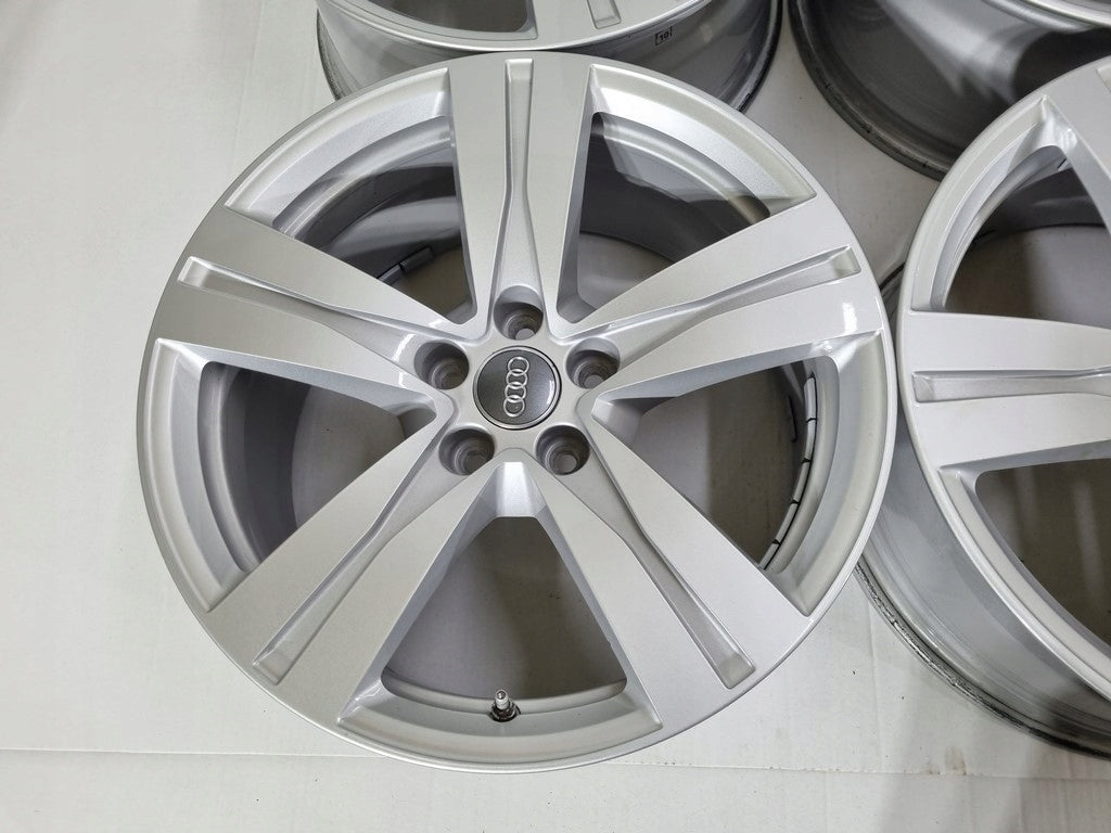 Alu Felge Audi RS e-tron GT Aluminum rim 18 Zoll 8.0J 5x112 25ET 4M0601025A