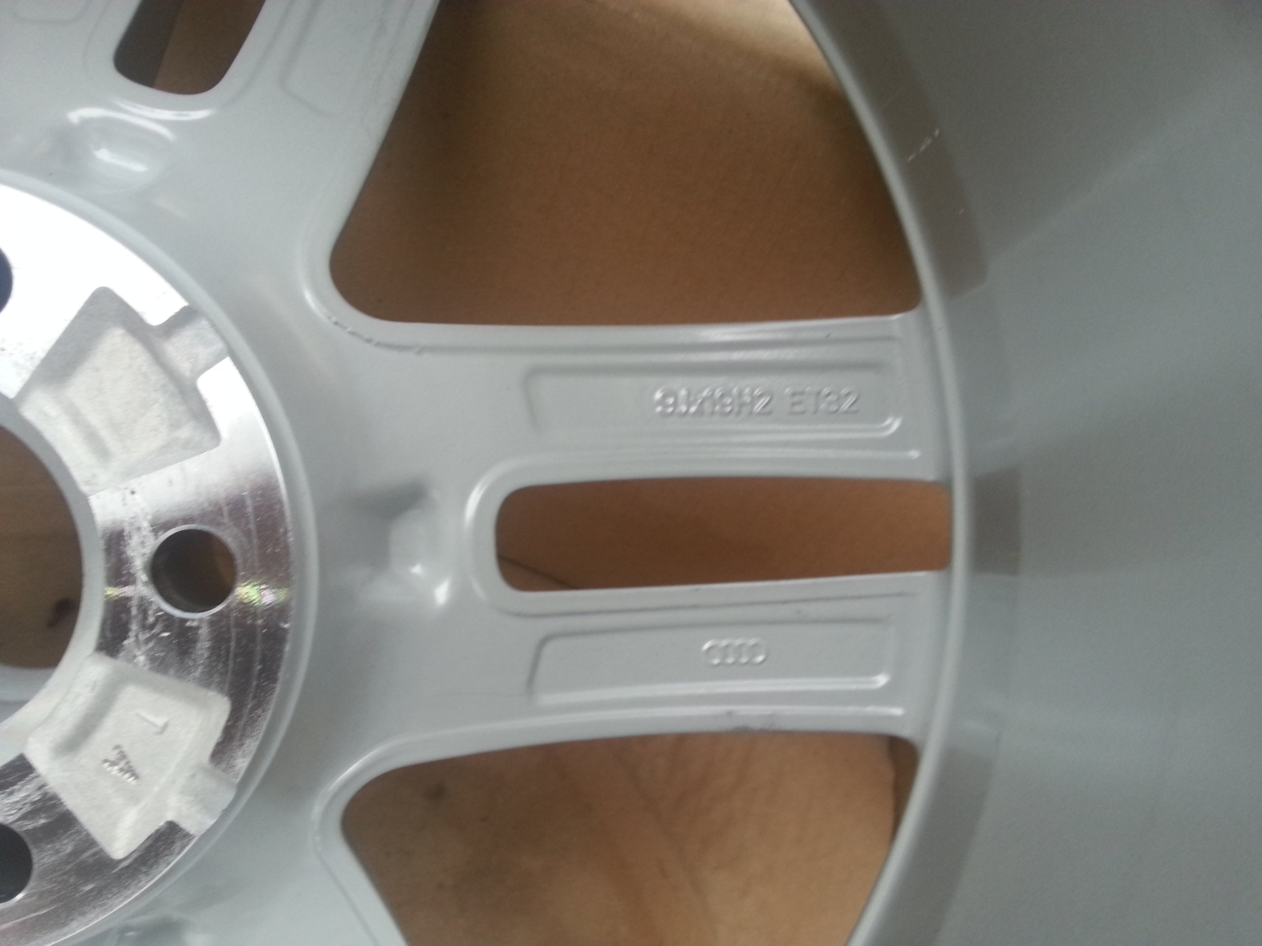 1x Alu Felge Audi A8 Aluminum rim 19 Zoll 8.0J 5x112