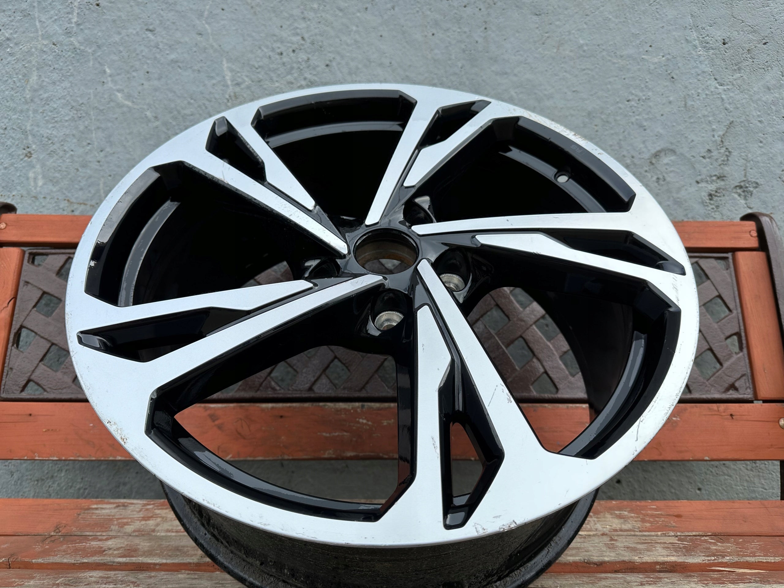 1x Alu Felge Audi A7 Aluminum rim 20 Zoll 9.0J 5x130 54ET 4J3601025AL