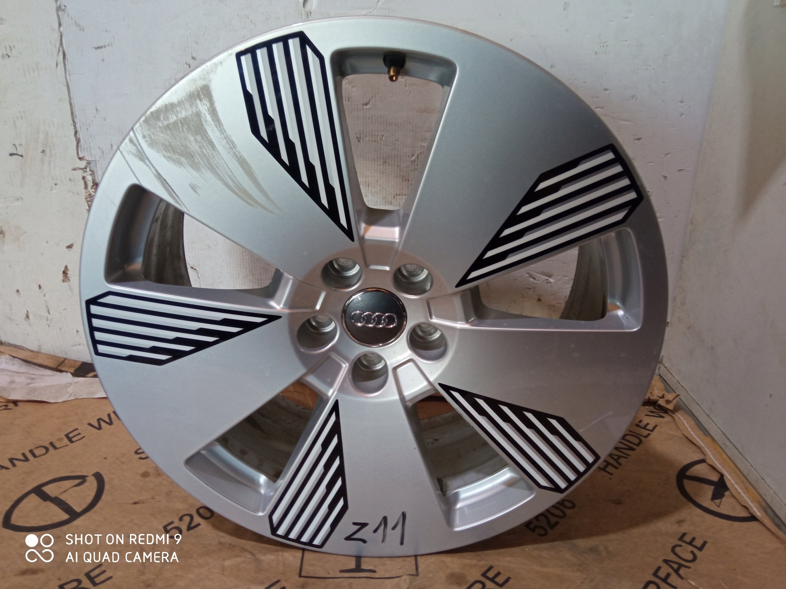 1x Alu Felge Audi Q7 Aluminum rim 19 Zoll 8.0J 5x112 34ET 4KE601025L