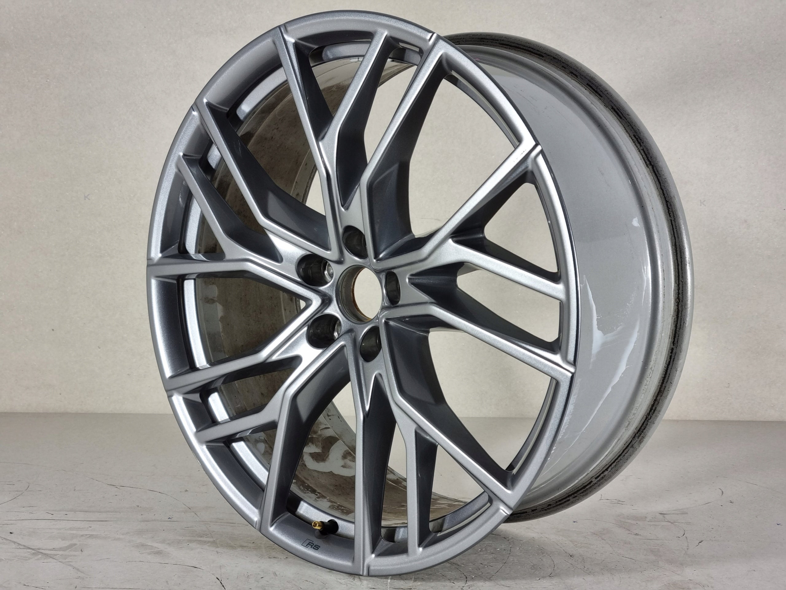 1x Alu Felge Audi A3 Aluminum rim 21 Zoll 8.5J 5x112 40ET 89A601025H