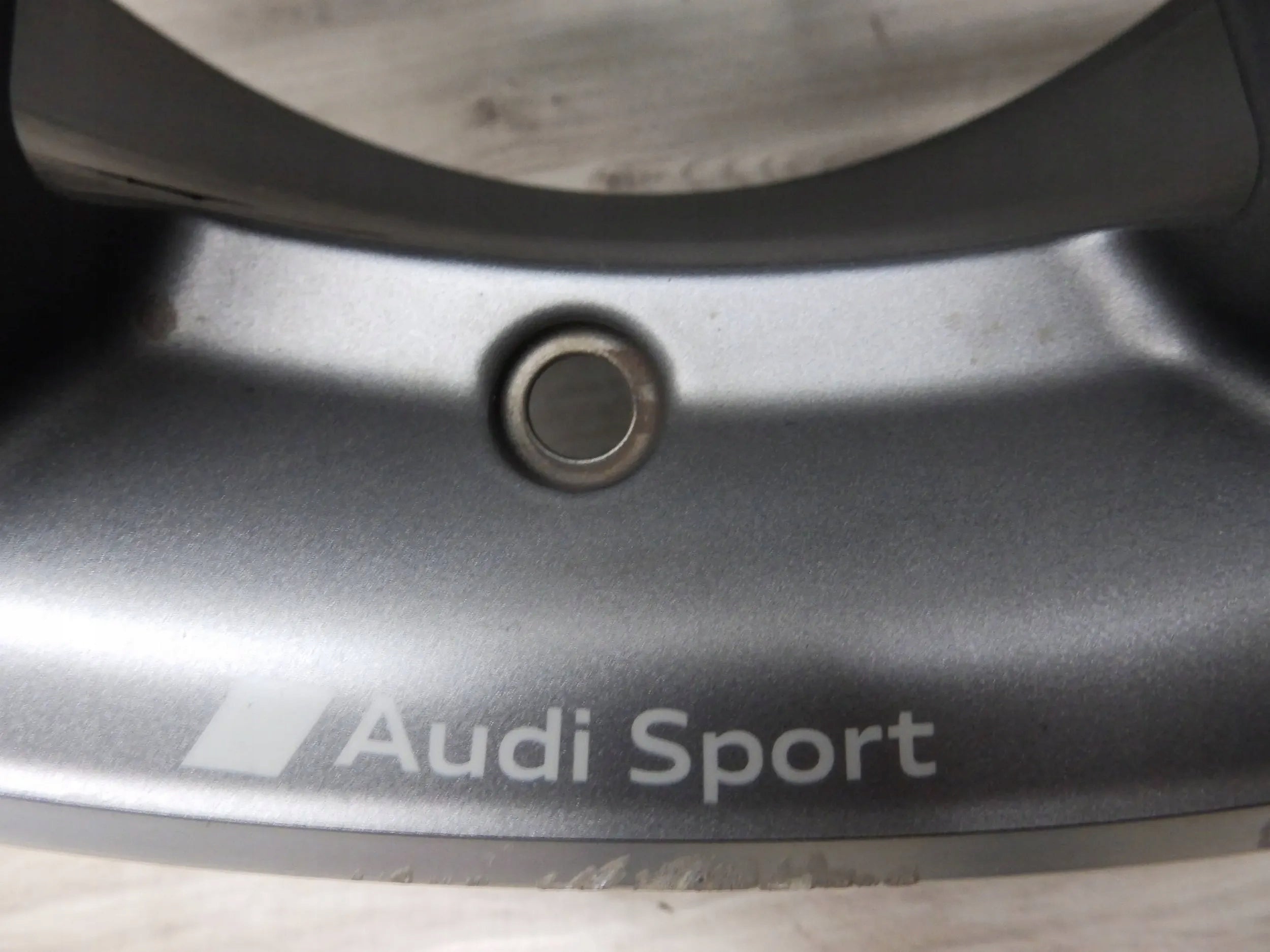 1x Alu Felge Audi S7 Aluminum rim 20 Zoll 9.0J 5x112 38ET 4KE601025