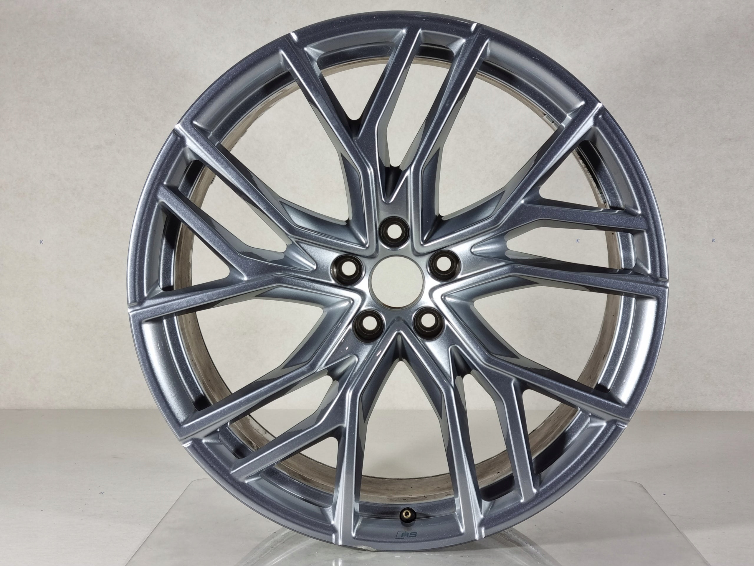 1x Alu Felge Audi Fox Aluminum rim 21 Zoll 8.5J 5x112 40ET 89A601025H