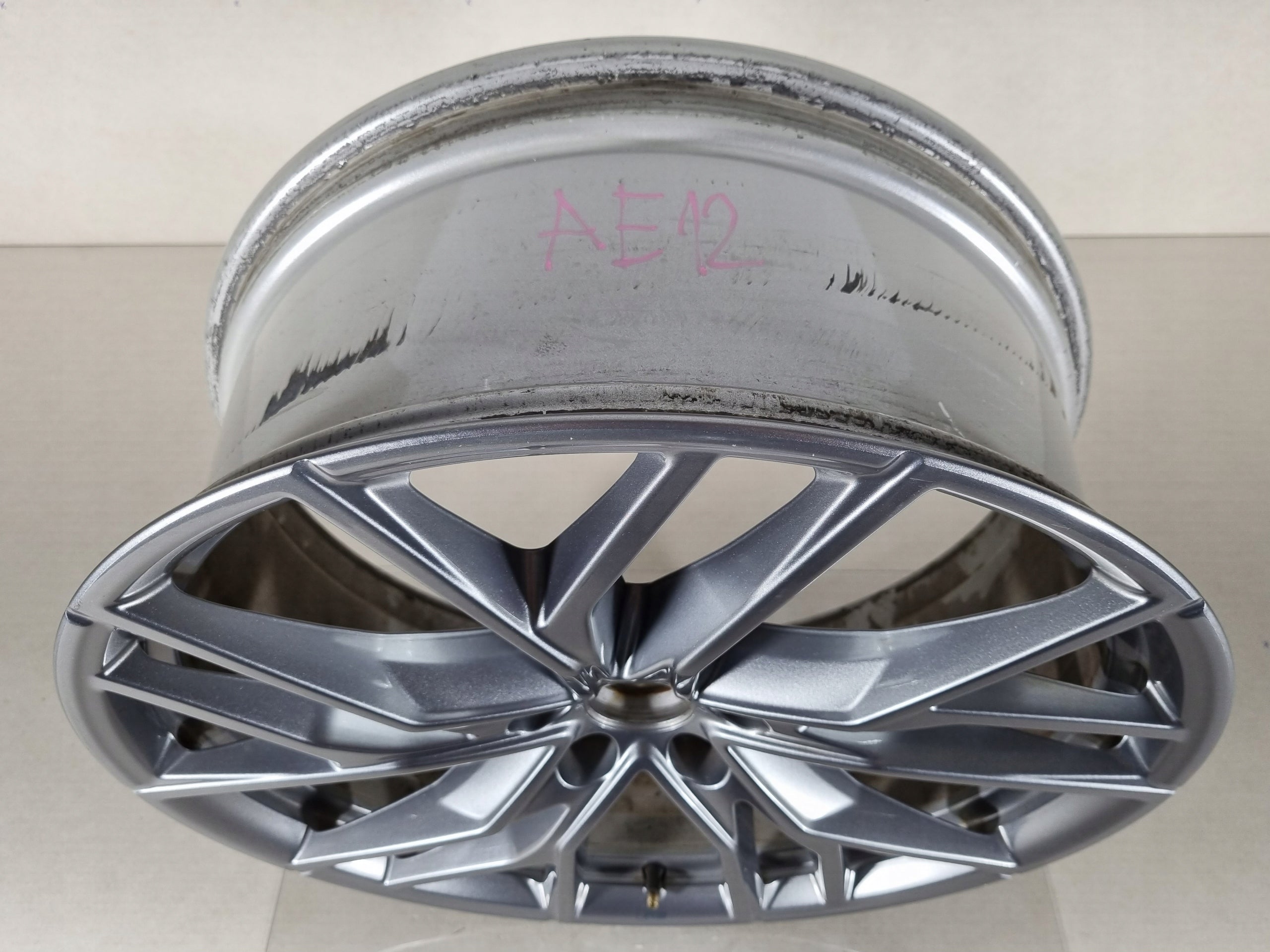 1x Alu Felge Audi Fox Aluminum rim 21 Zoll 8.5J 5x112 40ET 89A601025H