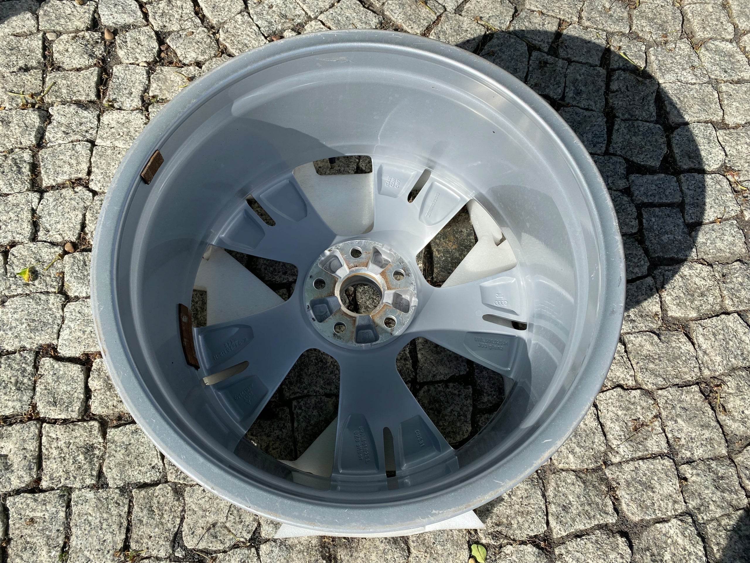 1x Alu Felge Audi A7 Aluminum rim 20 Zoll 9.0J 5x112 42ET 89A601025M