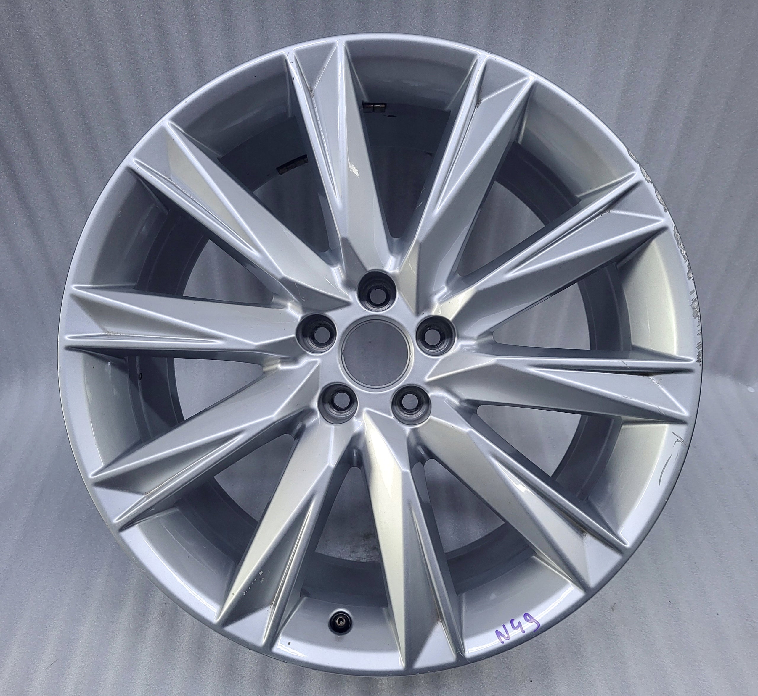 1x Alu Felge Audi SQ7 Aluminum rim 20 Zoll 9.0J 5x112 38ET 4KE071490