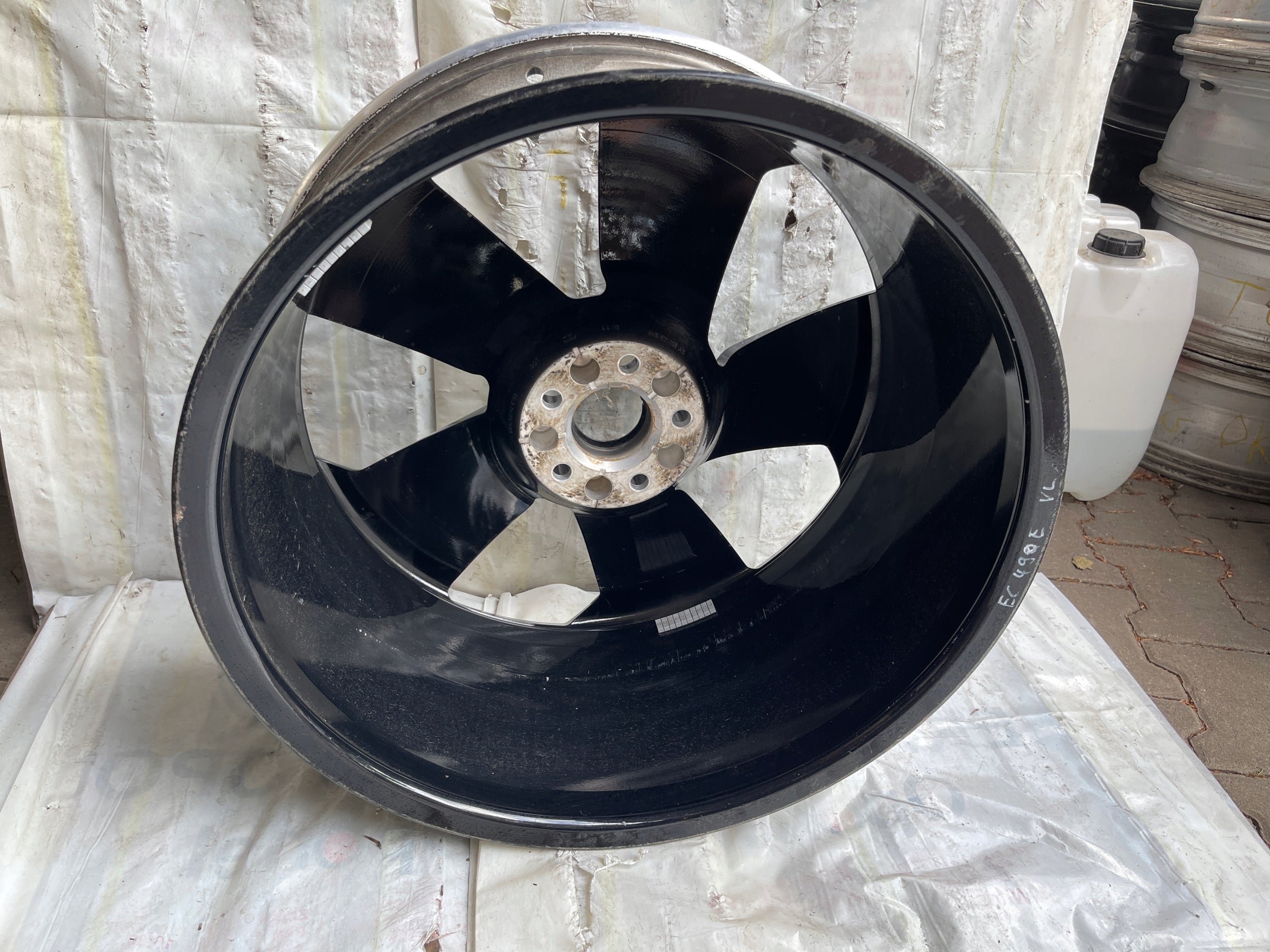 1x Alu Felge Audi A3 Aluminum rim 21 Zoll 9.5J 5x112 36ET 4KE601025AC