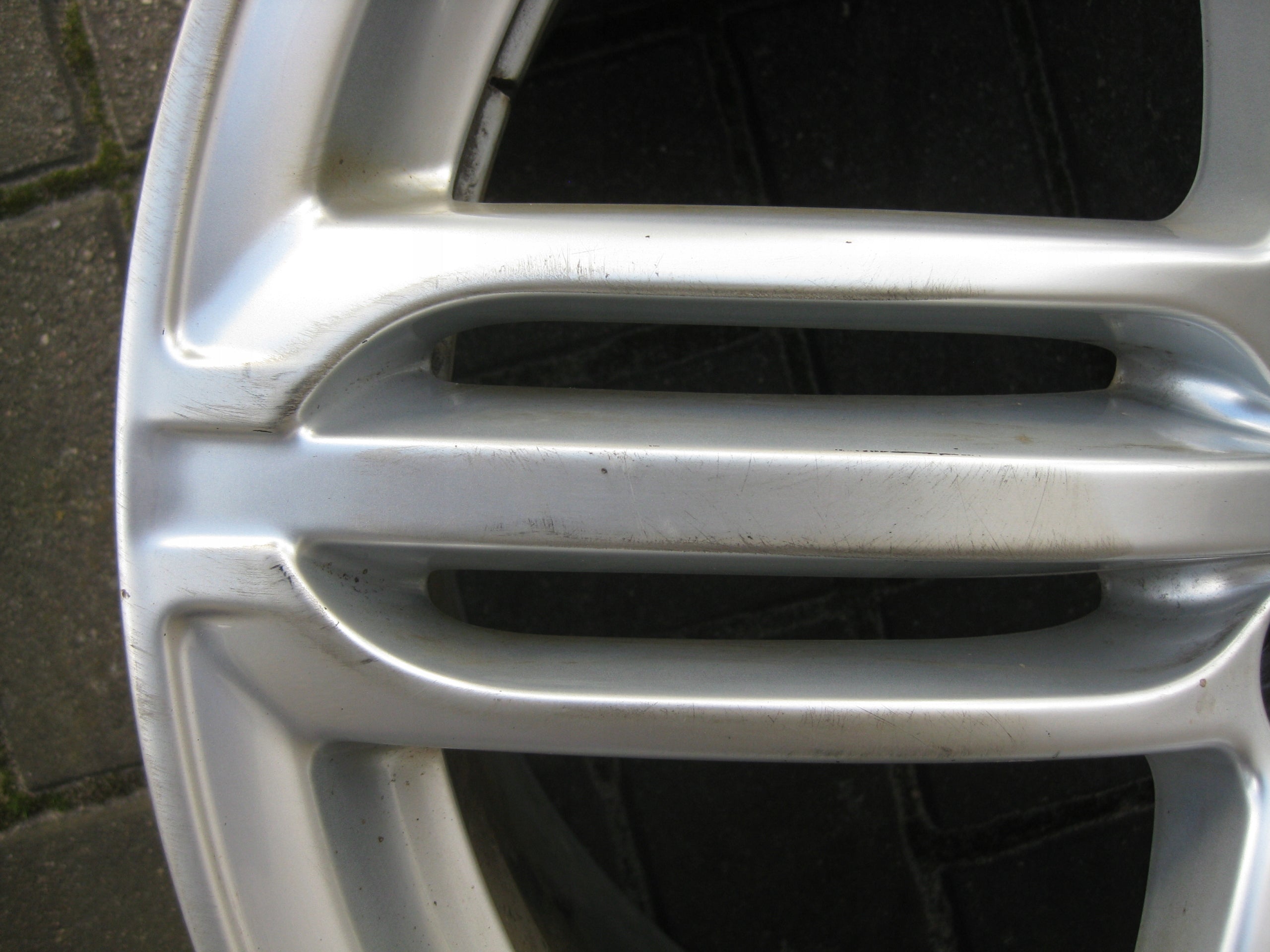 1x Alu Felge Audi Q5 Aluminum rim 19 Zoll 8.5J 5x112 36ET