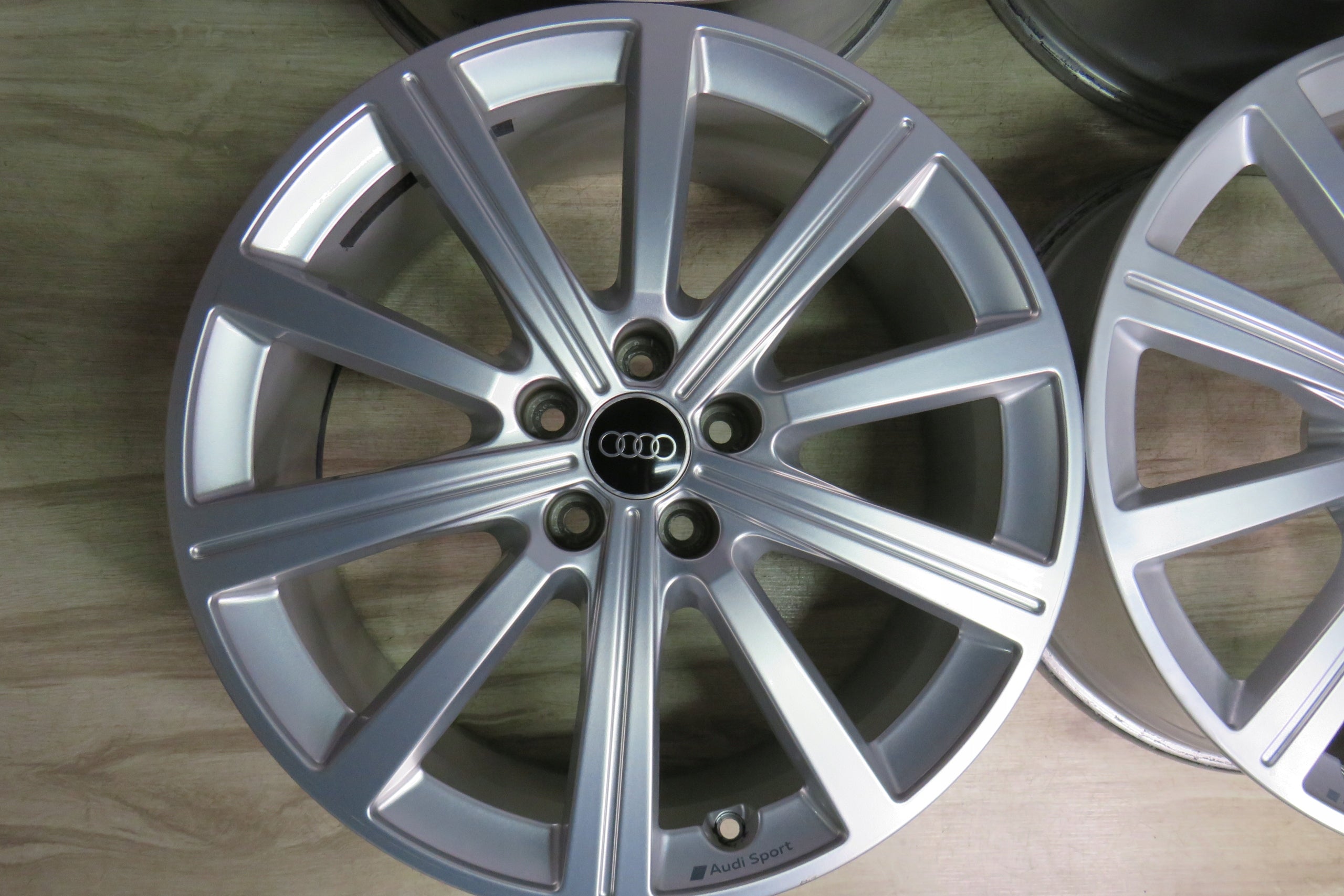 Alu Felge Audi S3 Q3 RS3 Aluminum rim 19 Zoll 7.5J 5x112 38ET