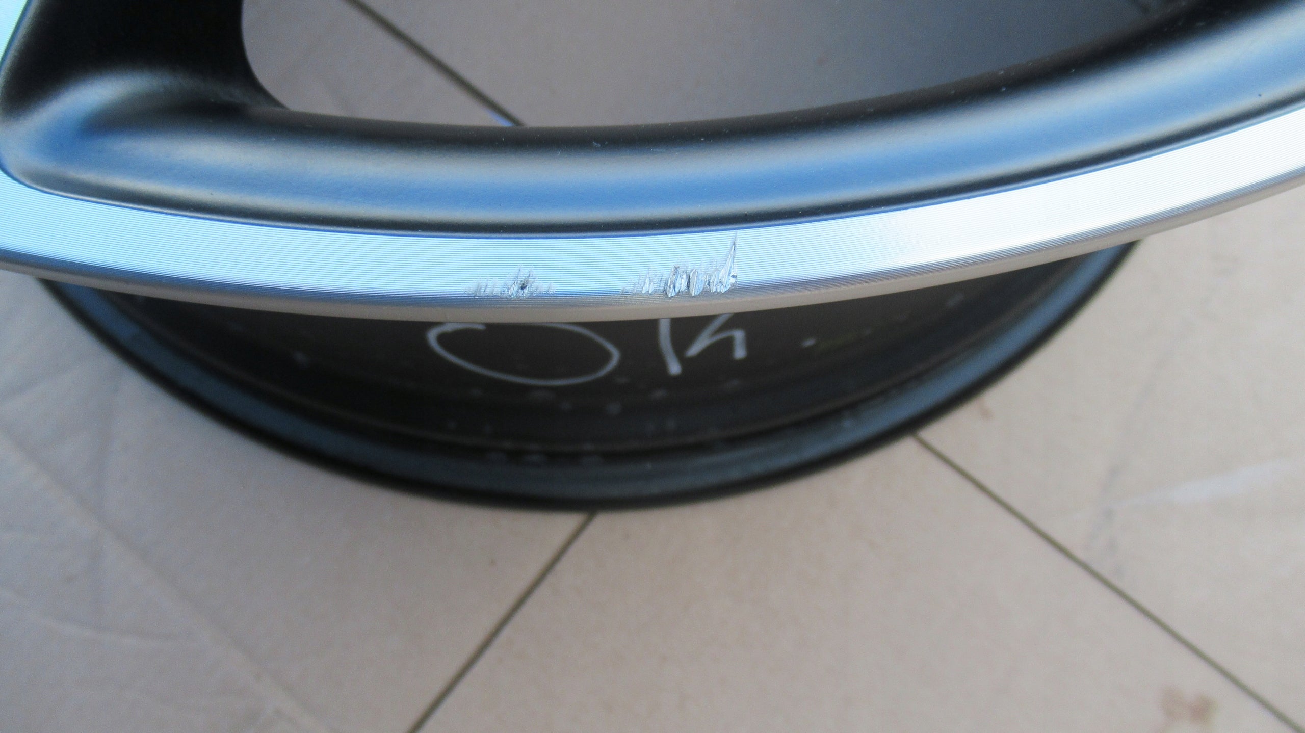 1x Alu Felge Audi Q3 Aluminum rim 20 Zoll 8.5J 5x112