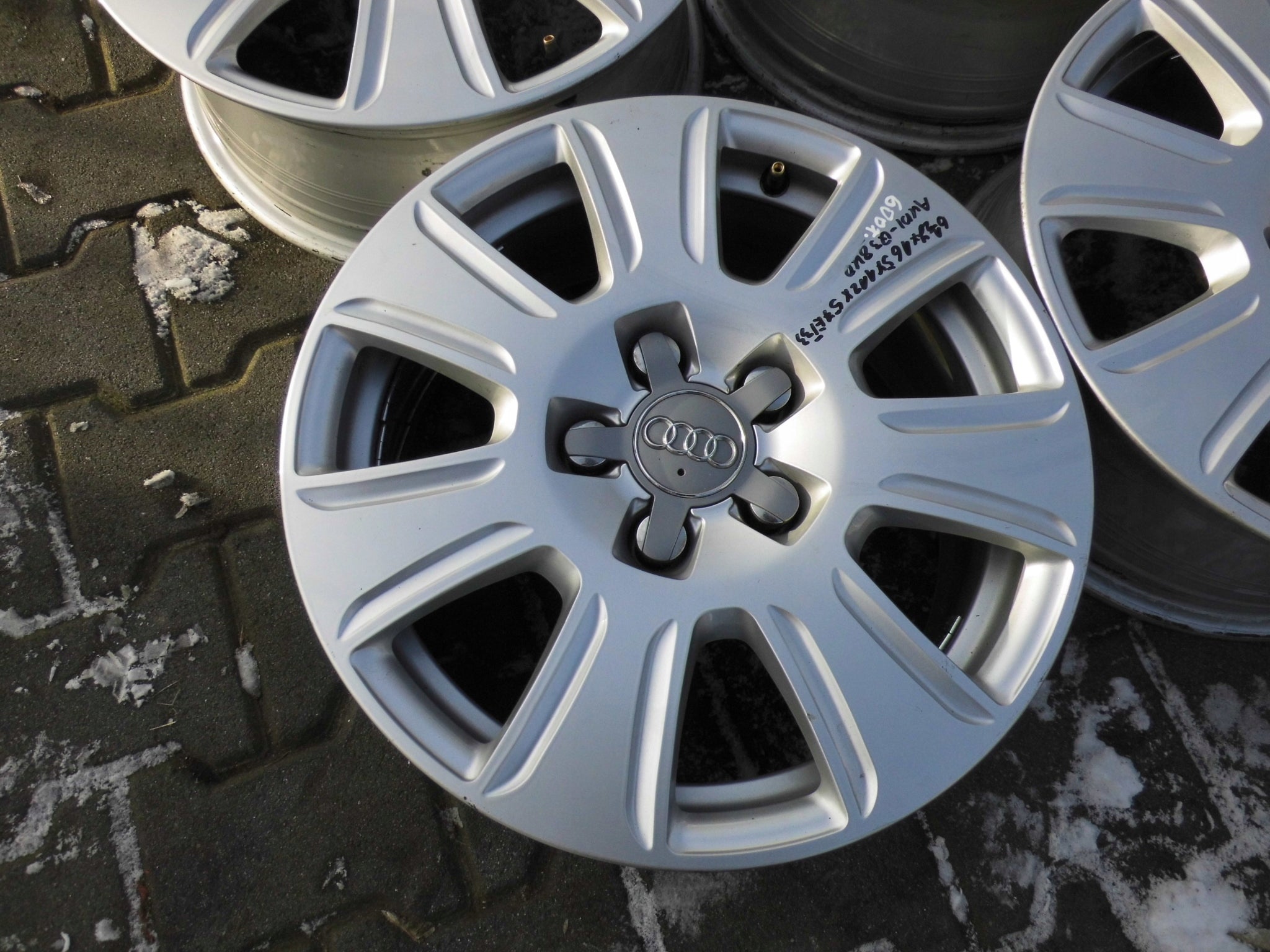 Alu Felge Audi Q3 Aluminum rim 16 Zoll 6.5J 5x112 33ET