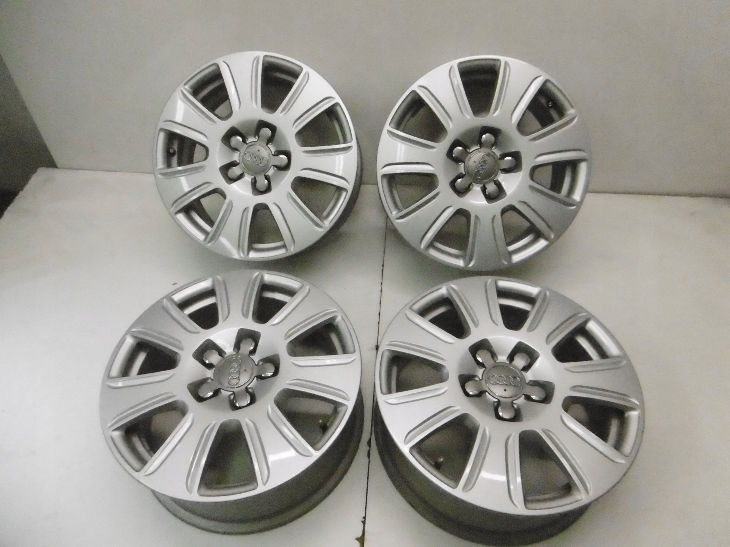 Alu Felge Audi Q3 Aluminum rim 16 Zoll 6.5J 5x112 33ET