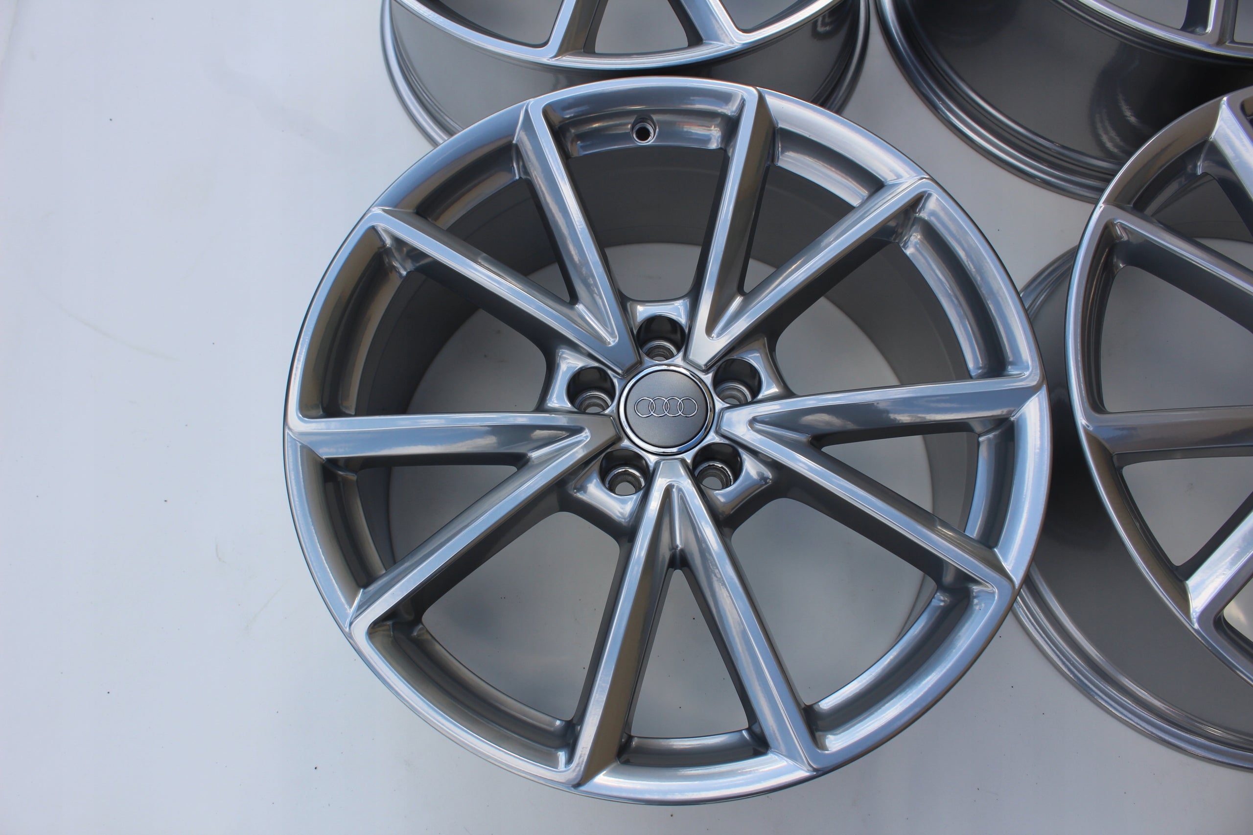  1x aluminum rim Audi Q3 Aluminum rim 20 inch 8.5J 5x112  product image