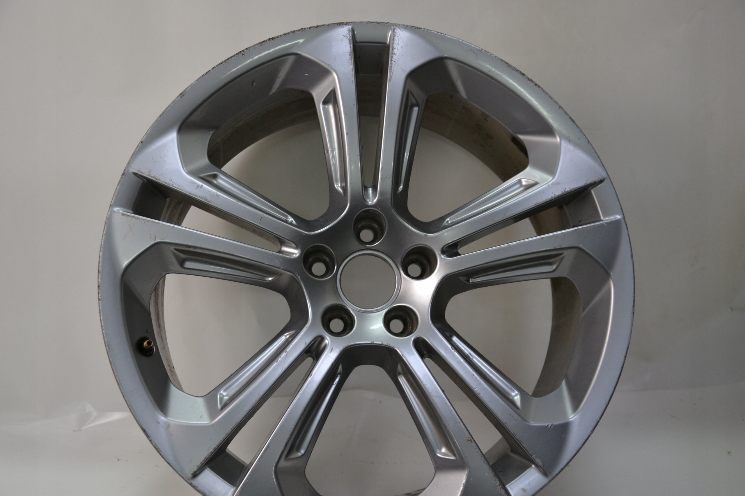  1x Alu Felge Audi Q5 SQ5 Aluminum rim 20 Zoll 8.5J 5x112 33ET 8R0601025BK product image