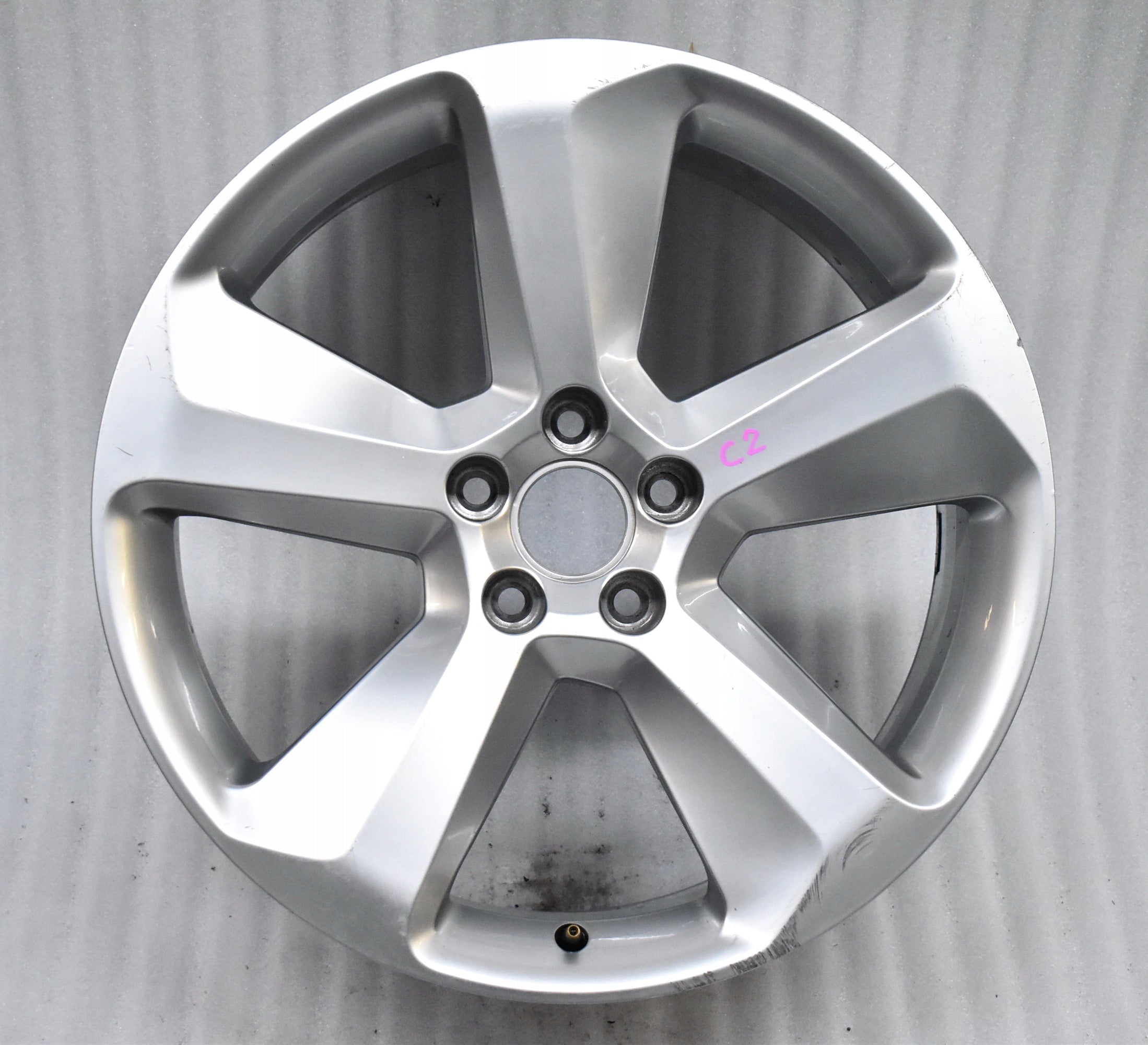 1x Alu Felge Audi Q5 SQ5 Aluminum rim 19 Zoll 8.0J 5x112 27ET 8R0601025BE