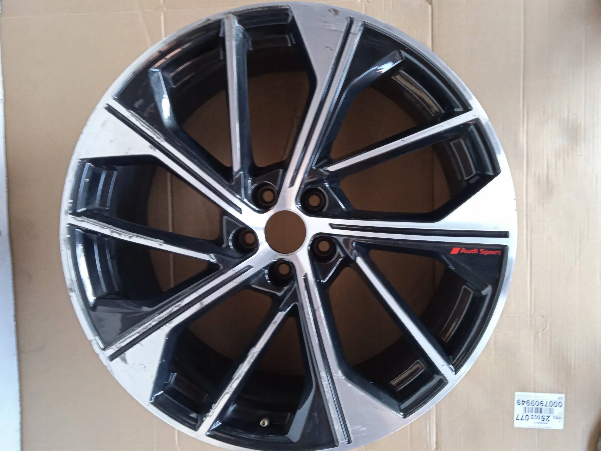  1x Alu Felge Audi Q5 SQ5 Aluminum rim 21 Zoll 8.5J 5x112 34ET 80A601025BQ product image