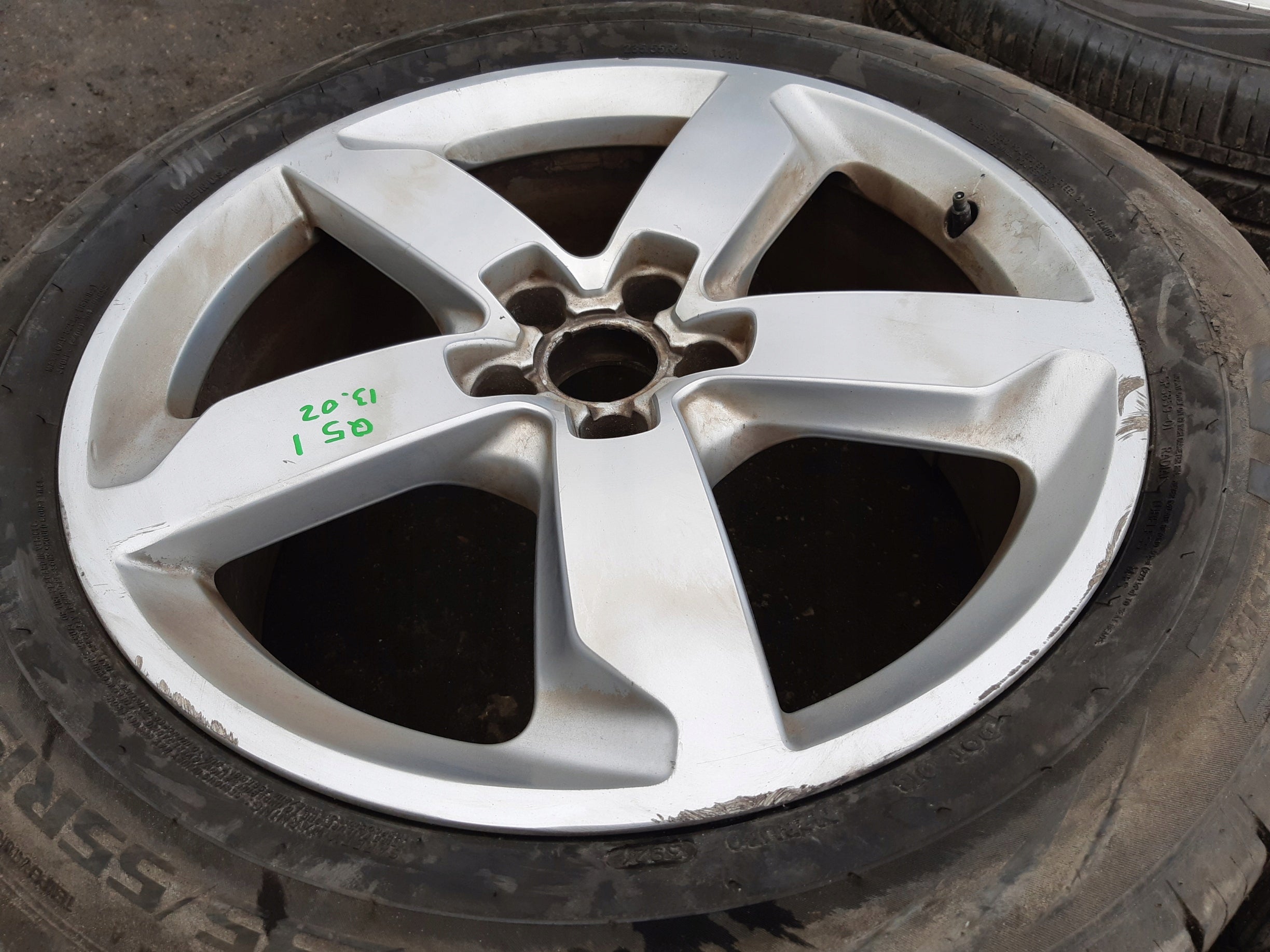 1x Alu Felge Audi Q5 SQ5 Aluminum rim 19 Zoll 8.0J 5x112 39ET 8R0601025J