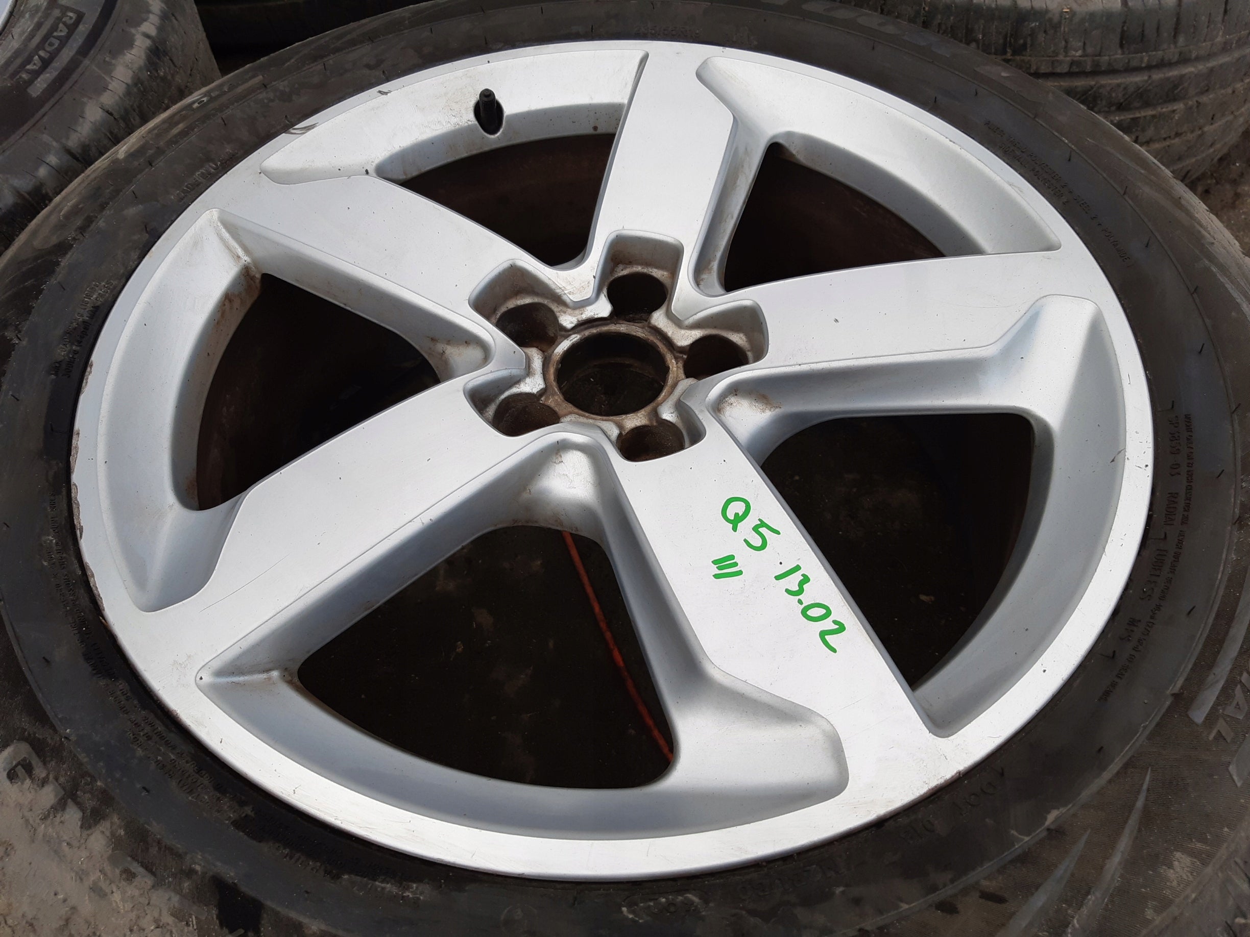  1x aluminum rim Audi Q5 SQ5 Aluminum rim 19 inch 8.0J 5x112 39ET 8R0601025J  product image