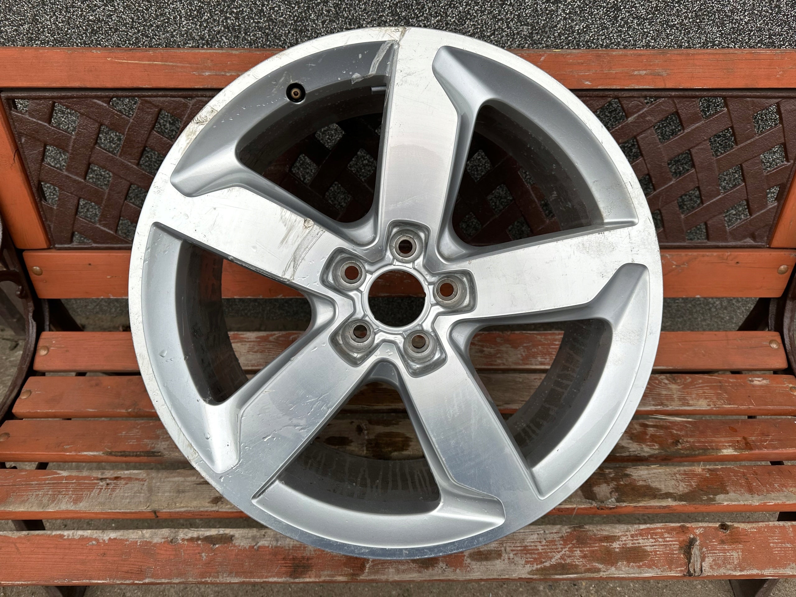  1x Alu Felge Audi Q5 SQ5 Aluminum rim 19 Zoll 8.0J 5x112 39ET 8R0601025BA product image