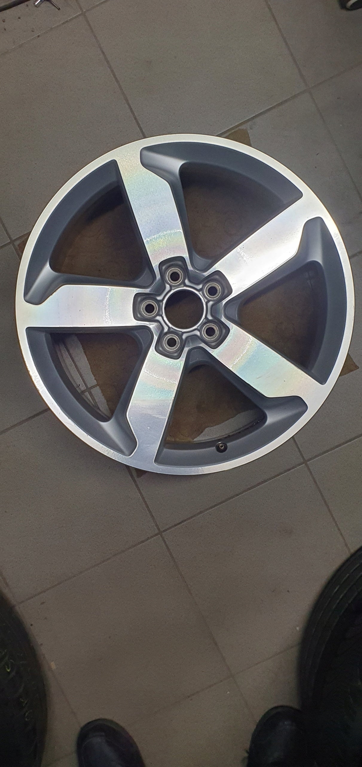  1x Alu Felge Audi Q5 SQ5 Aluminum rim 19 Zoll 8.0J 5x112 39ET 8R0601025BA product image