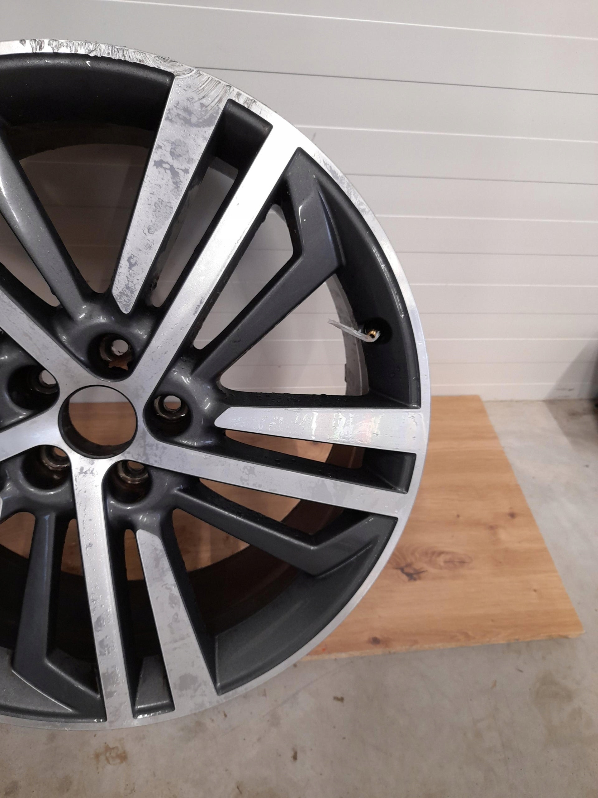 1x Alu Felge Audi Q5 SQ5 Aluminum rim 20 Zoll 7.0J 5x112