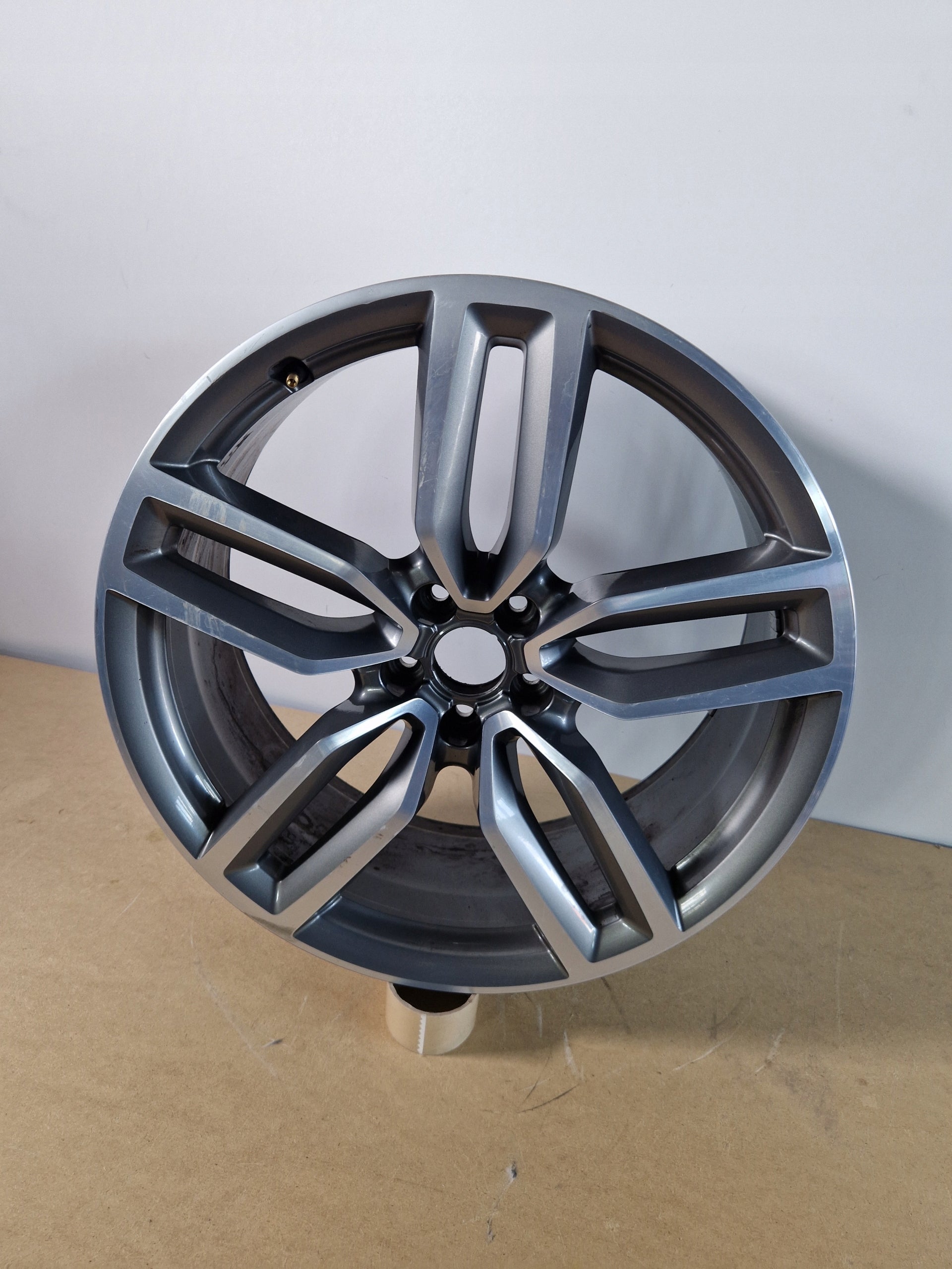 1x Alu Felge Audi SQ5 Q5 Aluminum rim 21 Zoll 8.5J 5x112 33ET 8R0601025CP