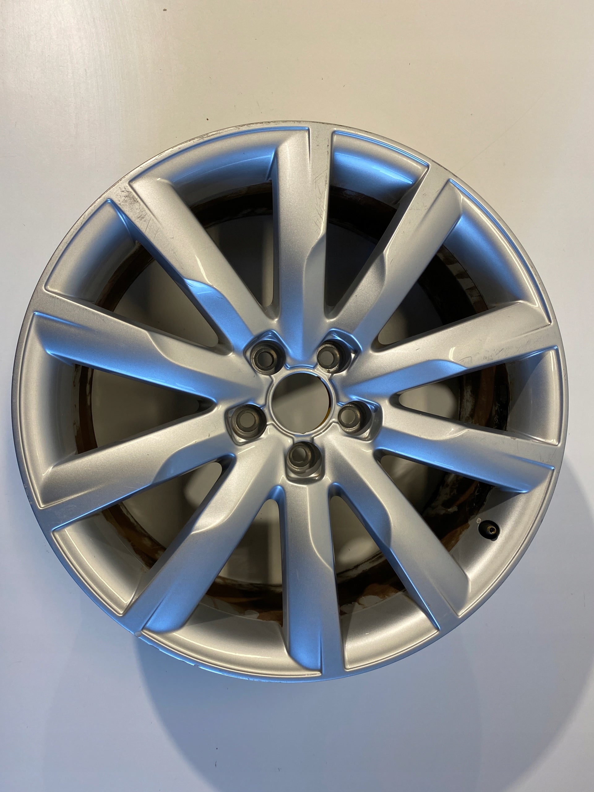  1x Alu Felge Audi Q5 SQ5 Aluminum rim 19 Zoll 8.0J 5x112 39ET 8R0601025B product image