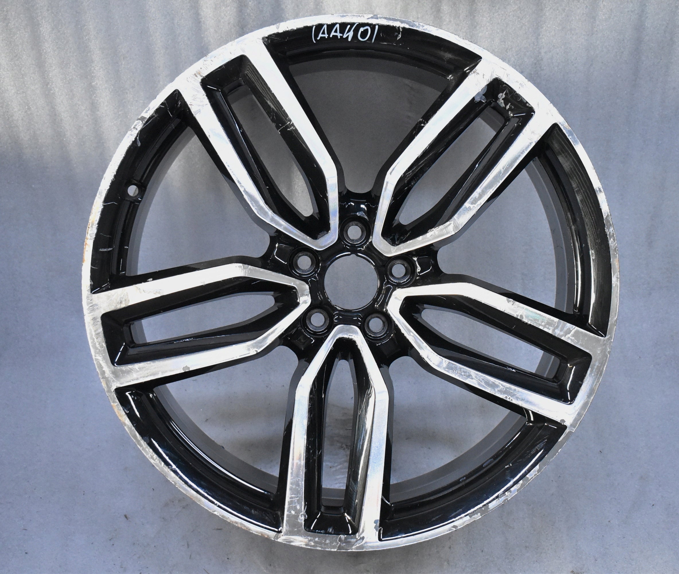 1x Alu Felge Audi Q5 SQ5 Aluminum rim 21 Zoll 8.5J 5x112 33ET 8R0601025CP