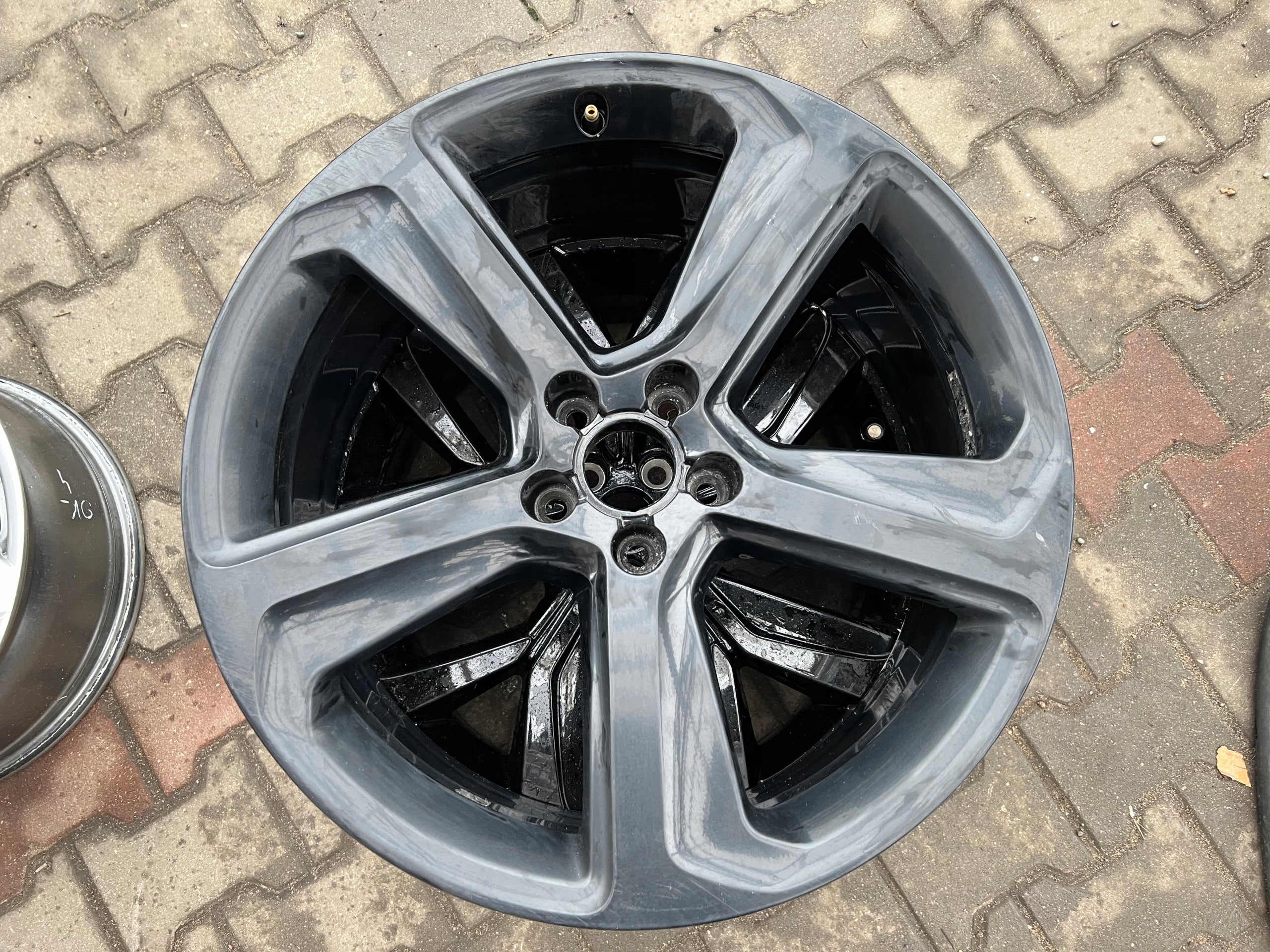  1x Alu Felge Audi Q5 SQ5 Aluminum rim 20 Zoll 8.5J 5x112 8R0601025 product image