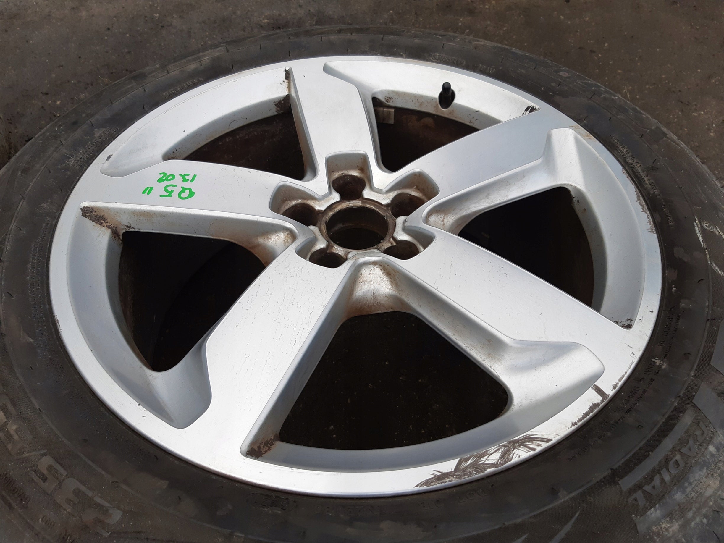 1x Alu Felge Audi Q5 SQ5 Aluminum rim 19 Zoll 8.0J 5x112 39ET 8R0601025J