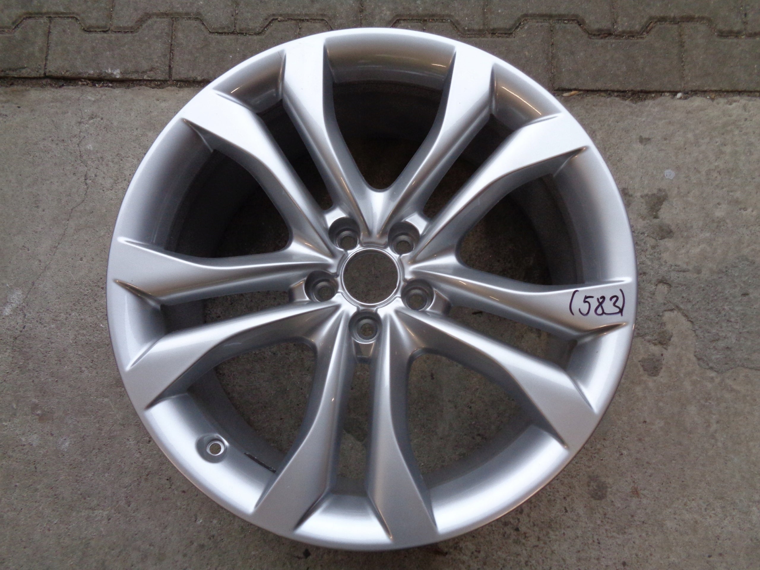 1x Alu Felge Audi Q5 SQ5 Aluminum rim 20 Zoll 8.5J 5x112 33ET 8R0601025AP