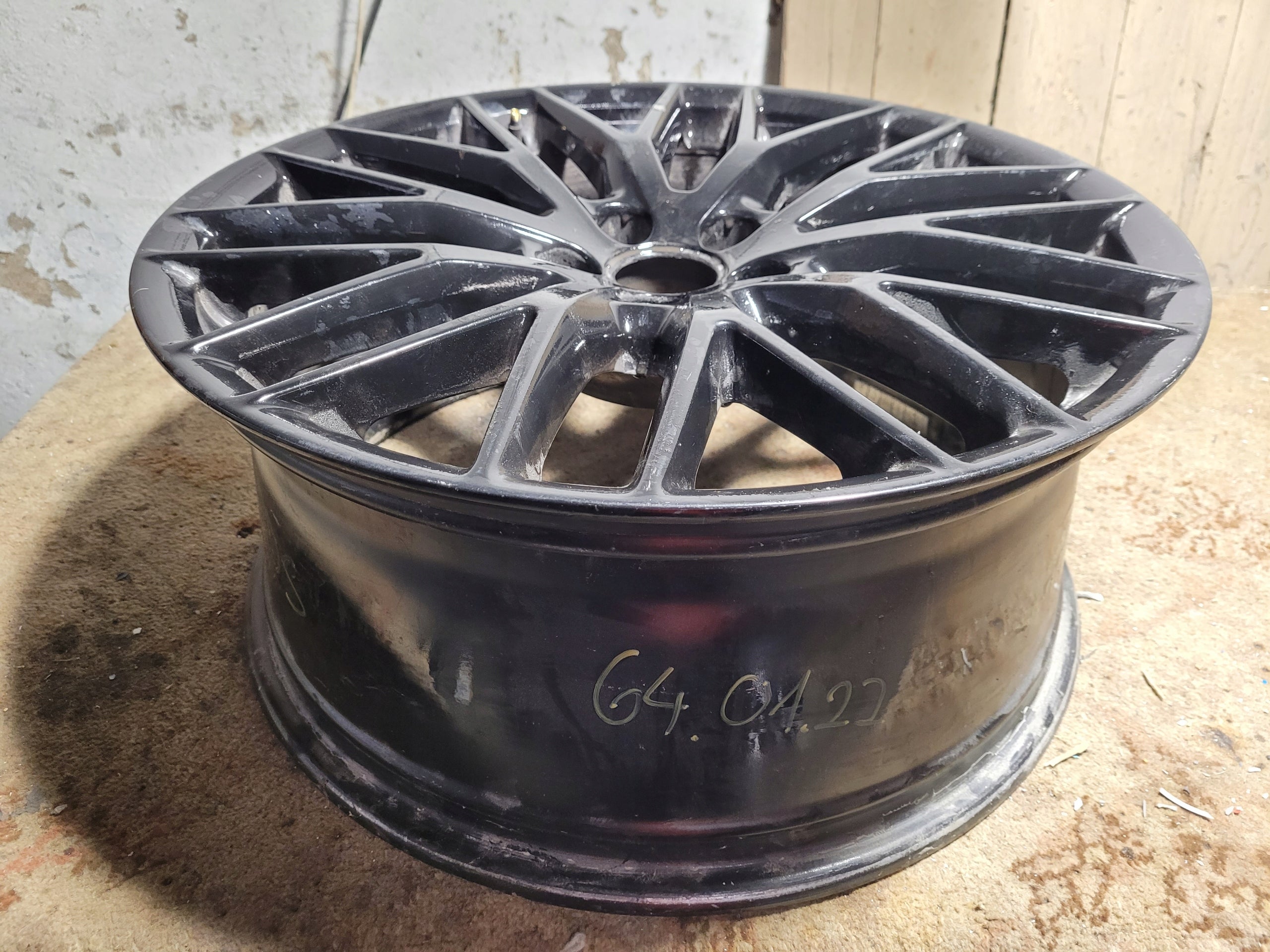  1x Alu Felge Audi Q5 SQ5 Aluminum rim 20 Zoll 8.5J 5x112 8R0601025CE product image