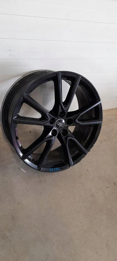 1x Alu Felge Audi Q5 Aluminum rim 20 Zoll 8.0J 5x112