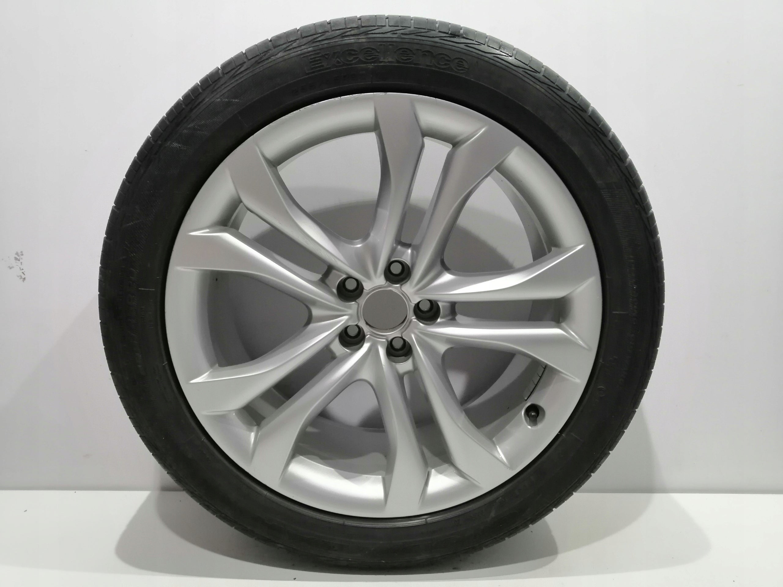  1x Alu Felge Audi Q5 Aluminum rim 20 Zoll 8.5J 5x112 8R0601025AP product image