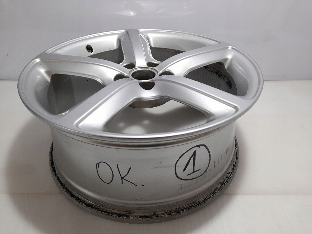 1x Alu Felge Audi Q5 Aluminum rim 19 Zoll 8.0J 5x112 39ET 8R0601025L