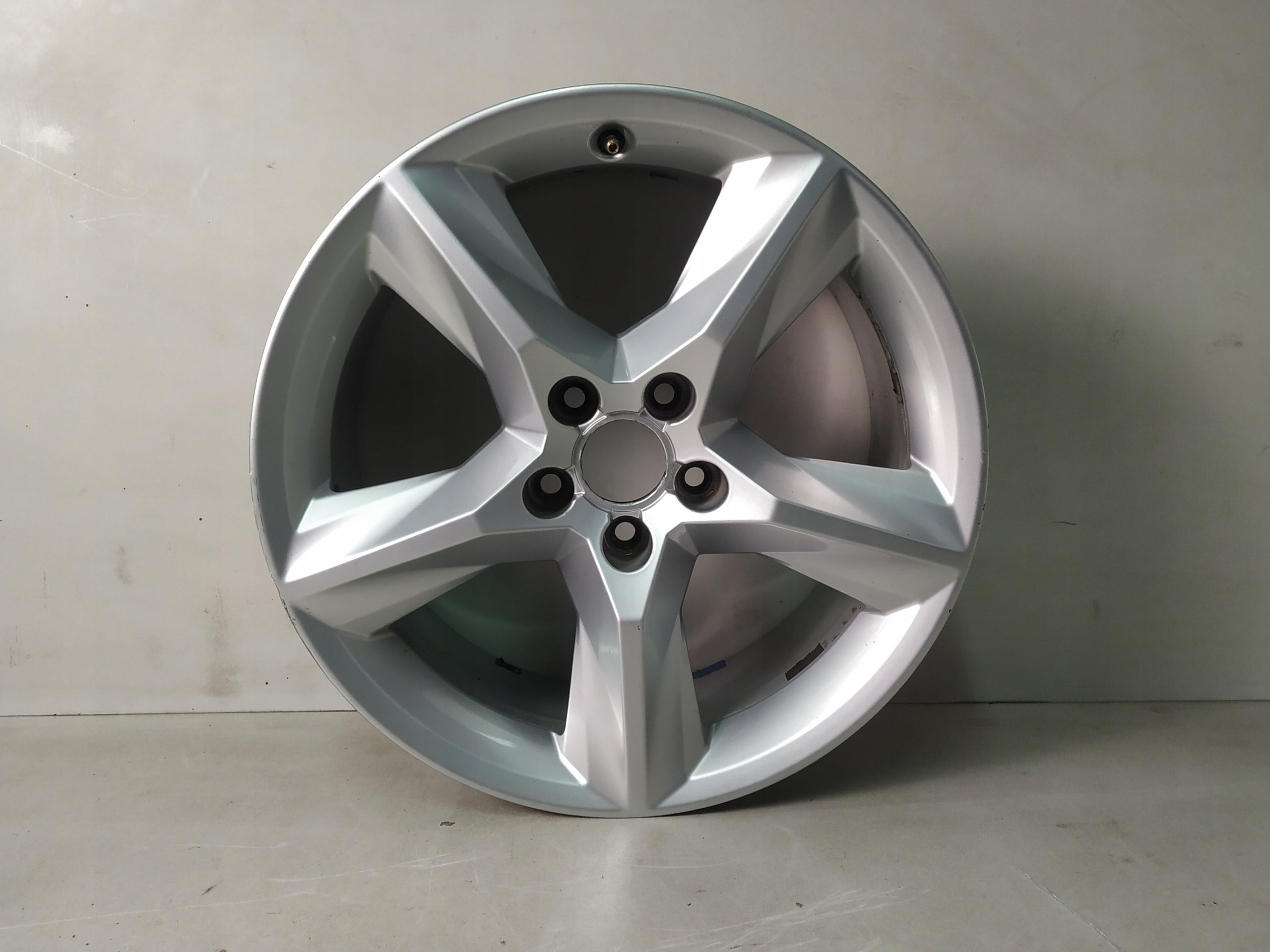  1x Alu Felge Audi Q5 Aluminum rim 18 Zoll 8.0J 5x112 8R0601025CG product image