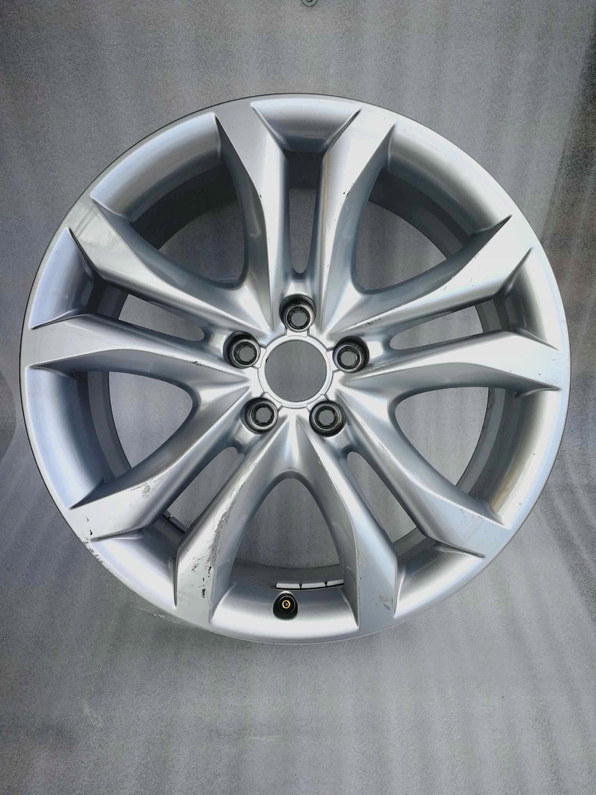 1x Alu Felge Audi Q5 Aluminum rim 19 Zoll 7.0J 5x112 37ET 8R0601025ZA