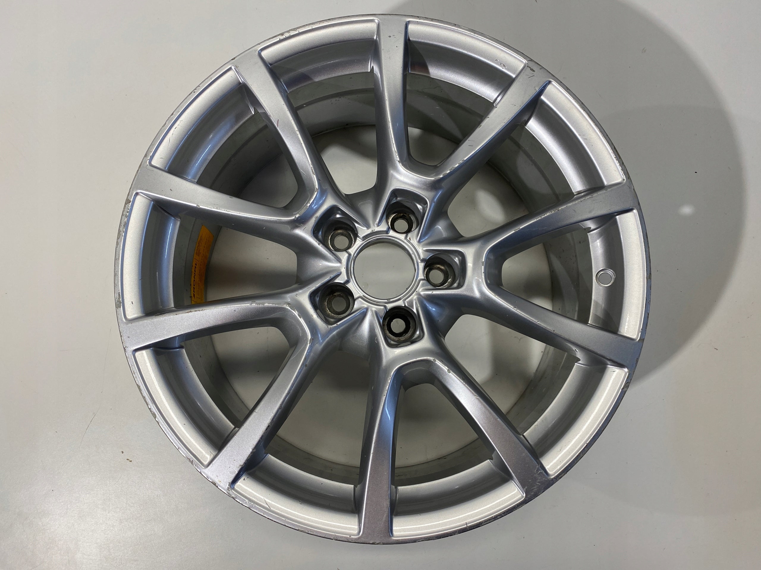  1x Alu Felge Audi Q5 Aluminum rim 18 Zoll 8.0J 5x112 39ET 8R0601025C product image