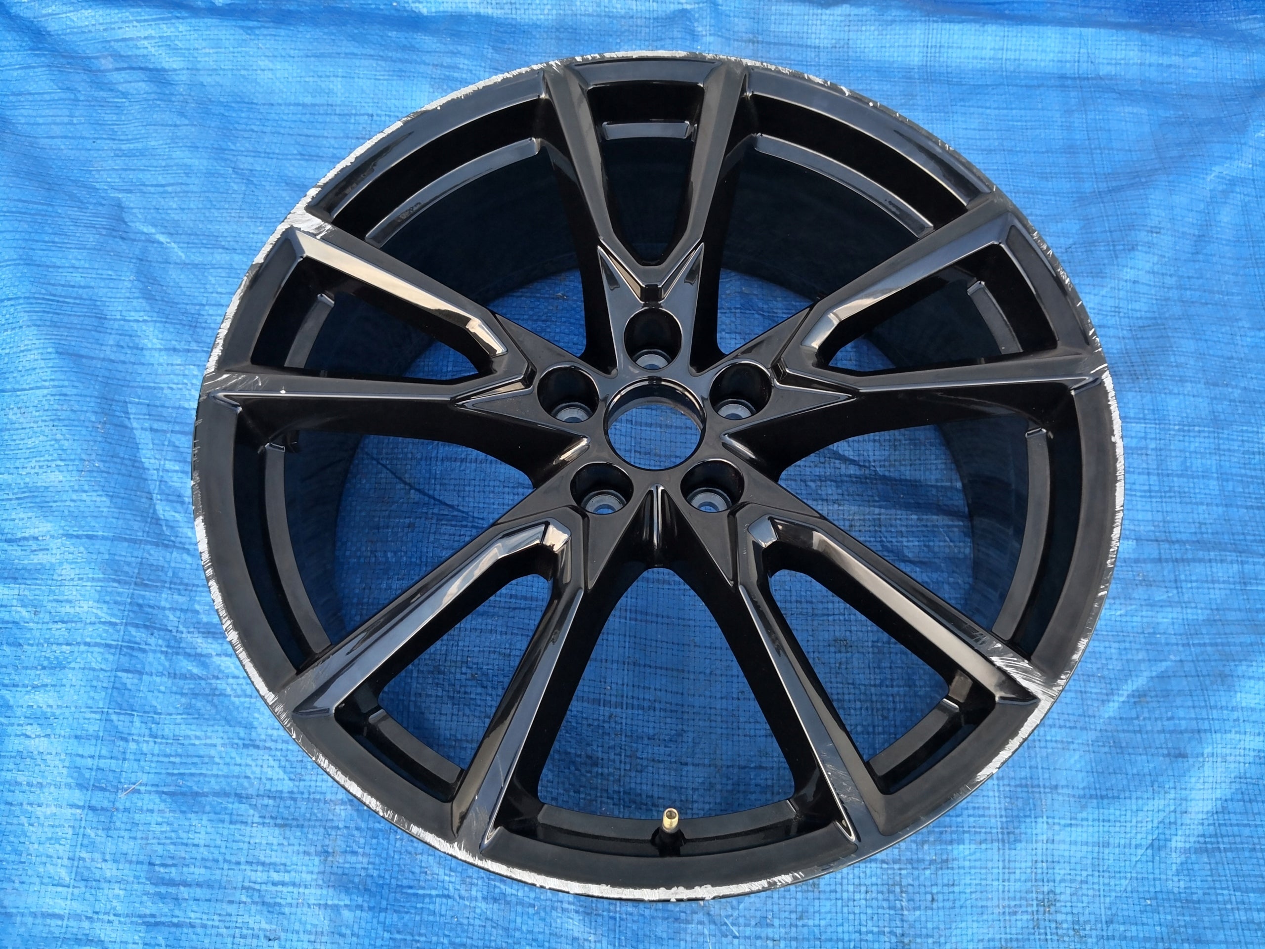 1x Alu Felge Audi Q5 Aluminum rim 20 Zoll 8.0J 5x112 39ET 80A071490AQ