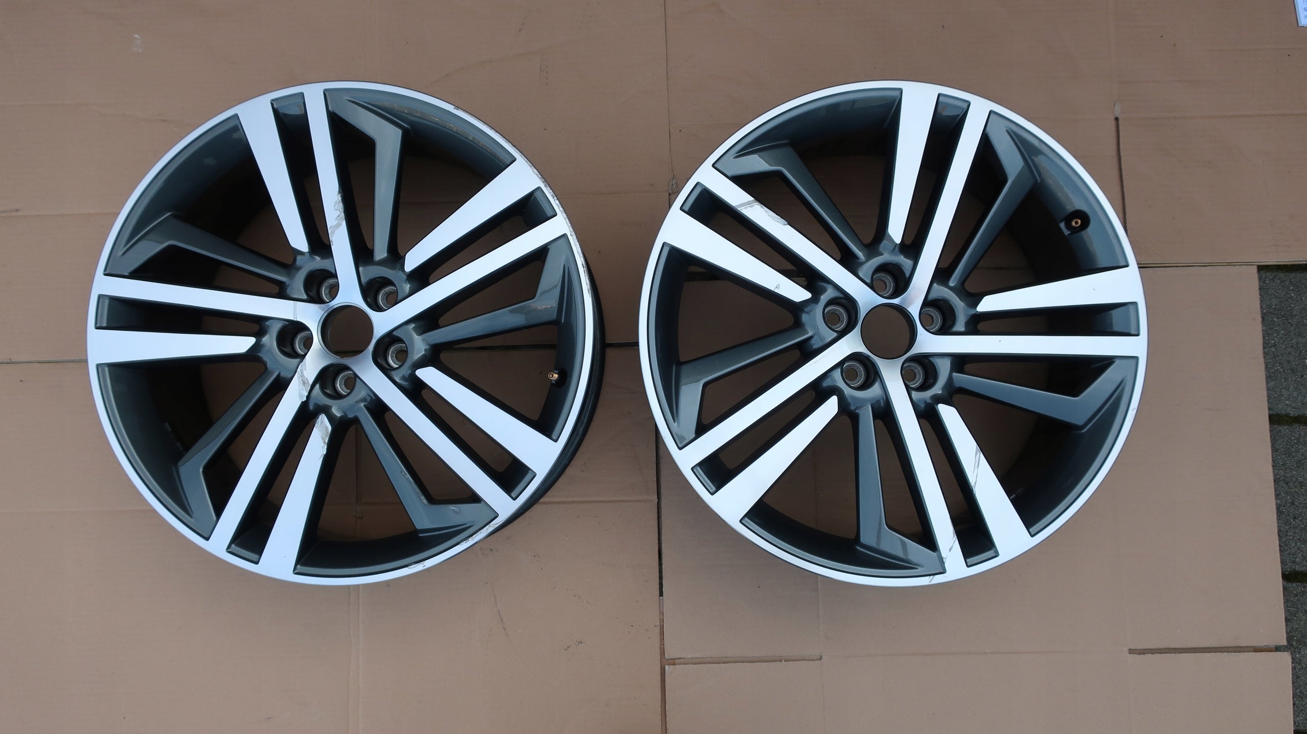  1x aluminum rim Audi Q5 Aluminum rim 20 inch 8.0J 5x112 39ET  product image