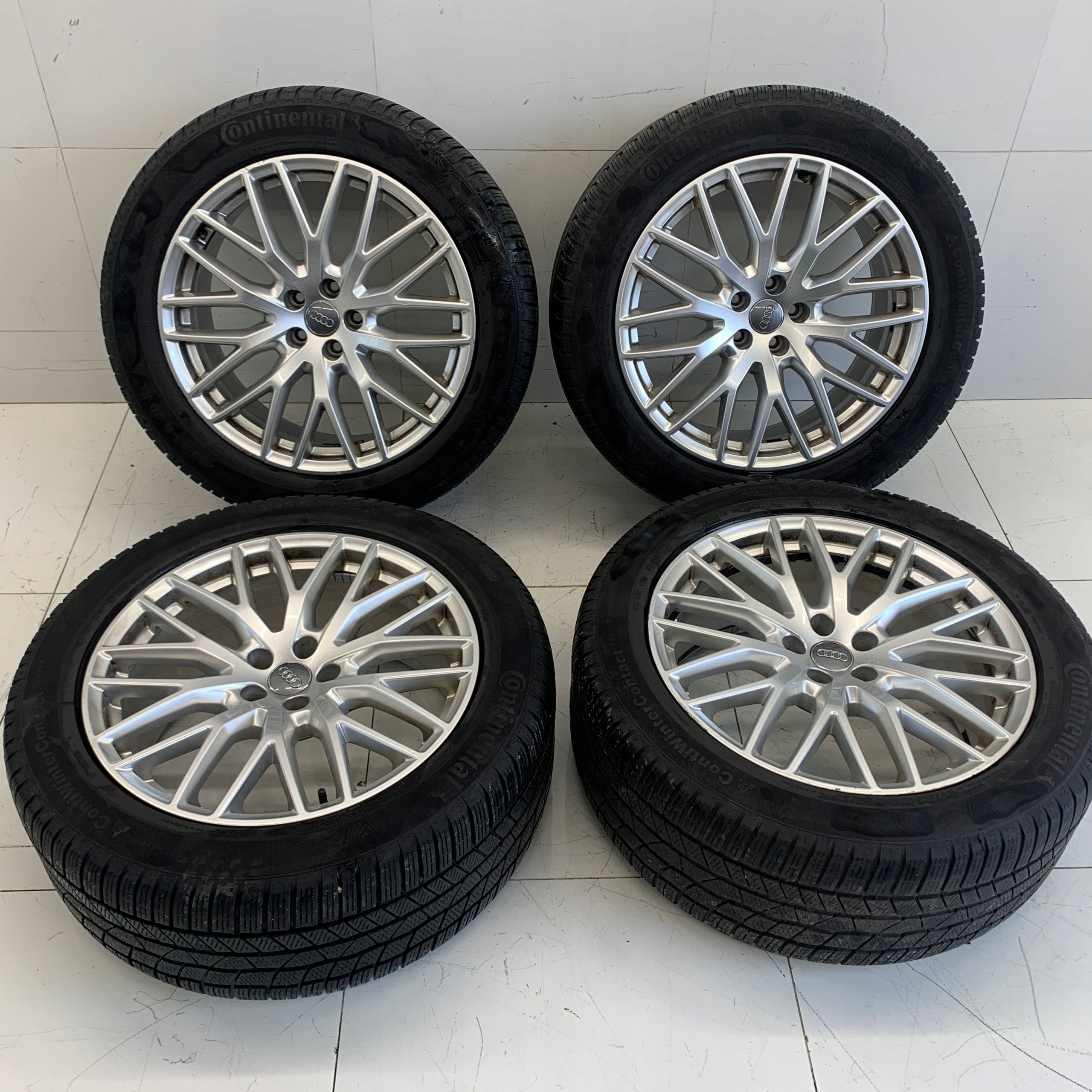 Alu Felge Audi SQ7 Q7 Q8 Aluminum rim 20 Zoll 9.0J 5x112 33ET 4M0601025