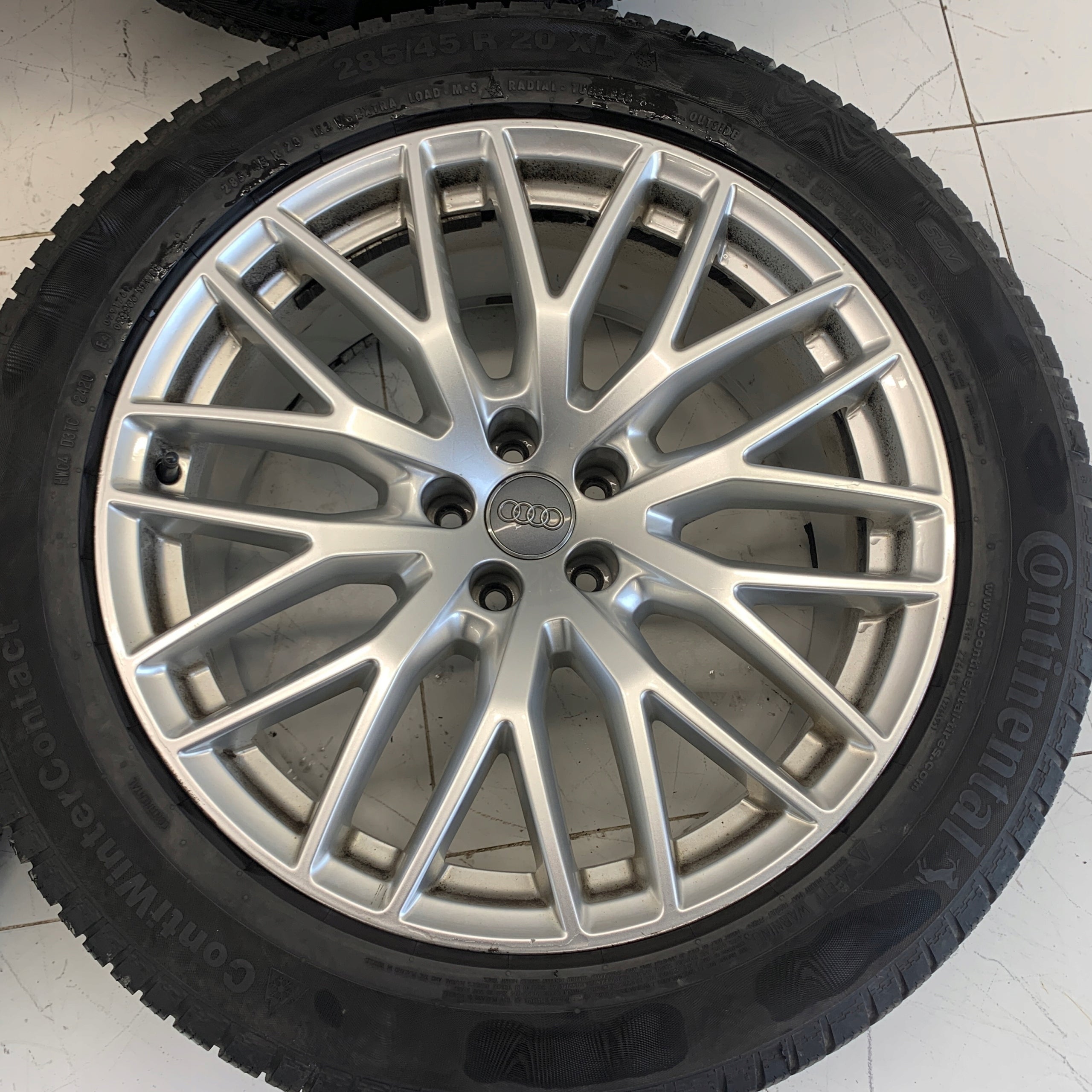 Alu Felge Audi SQ7 Q7 Q8 Aluminum rim 20 Zoll 9.0J 5x112 33ET 4M0601025