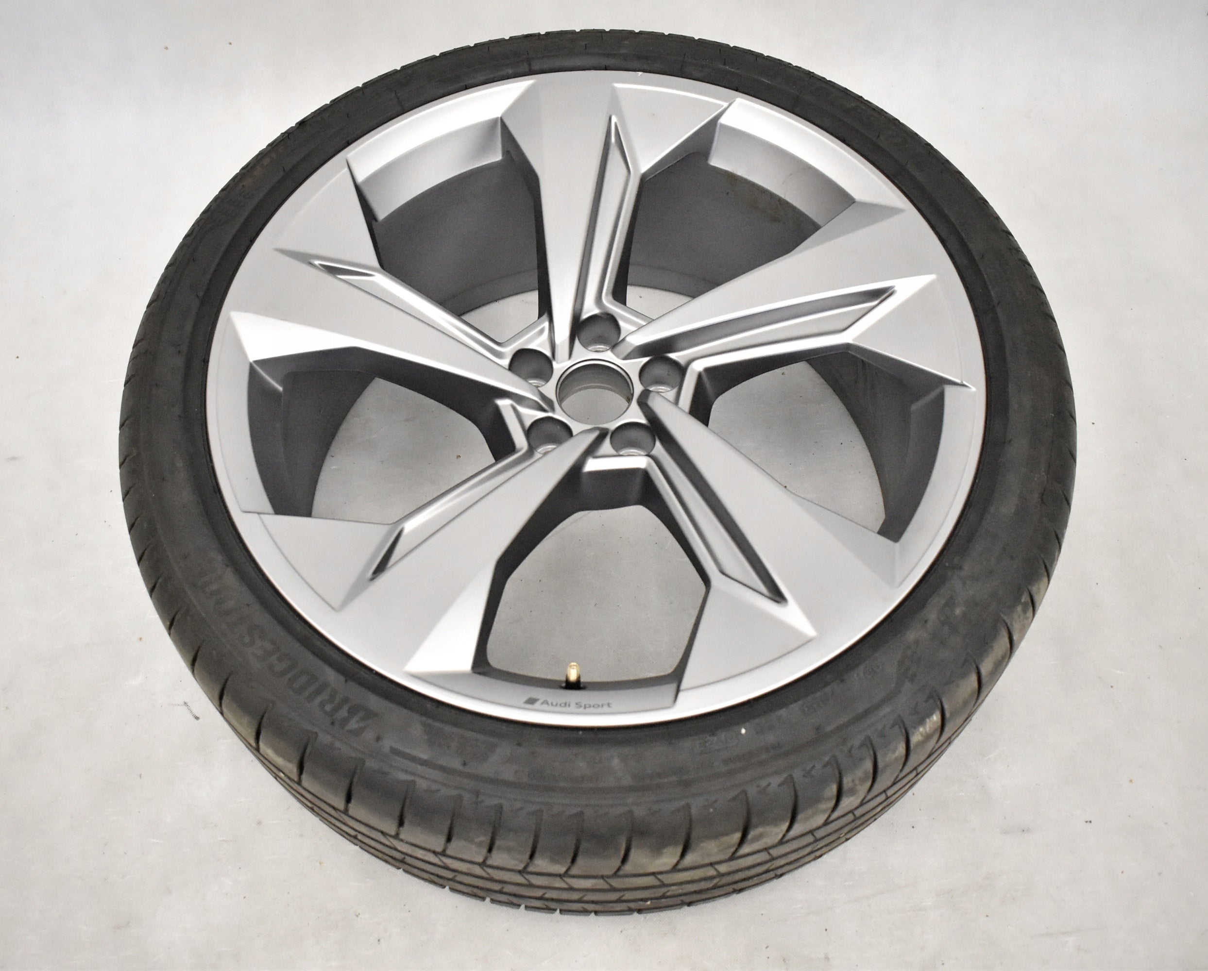 1x Alu Felge Audi Q7 SQ7 Aluminum rim 22 Zoll 10.0J 5x112 26ET