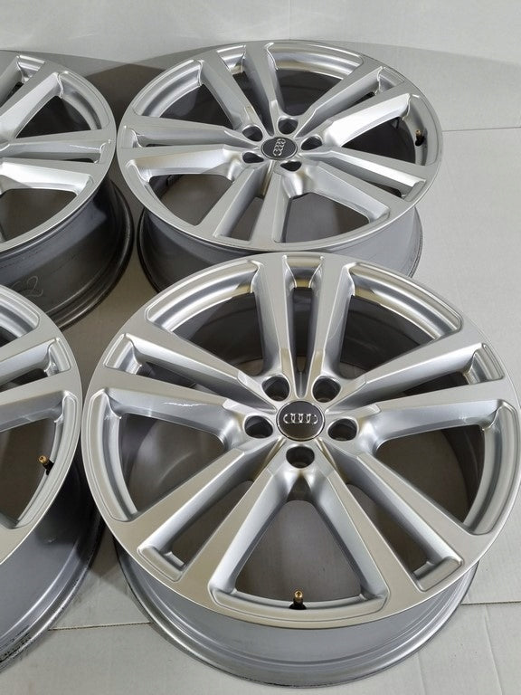 Alu Felge Audi Q7 Aluminum rim 20 Zoll 8.0J 5x112 28ET 4M0601025G